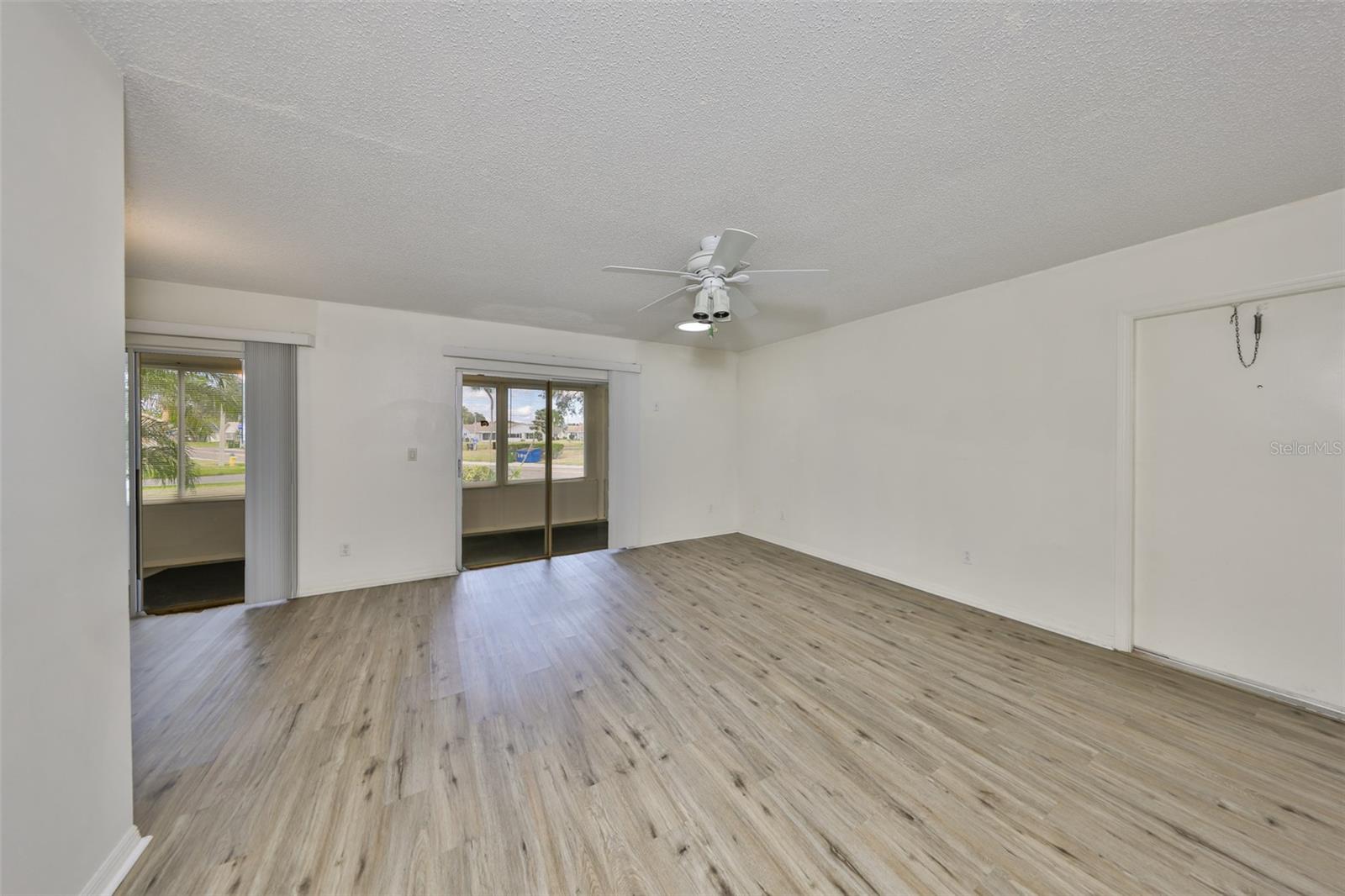 431 GLOUCESTER BOULEVARD 87