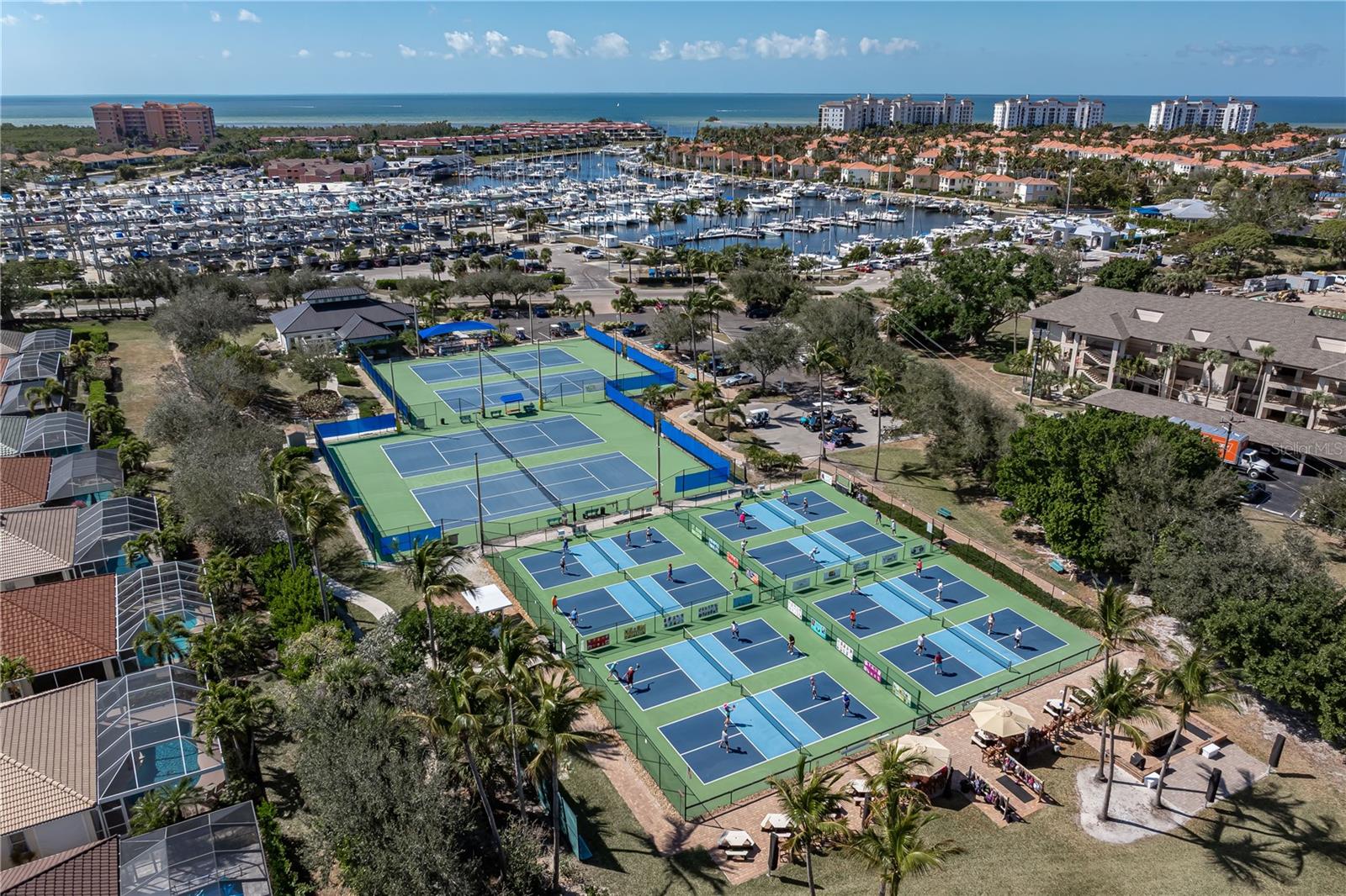 MARLIN RUN CONDO 02 - Residential