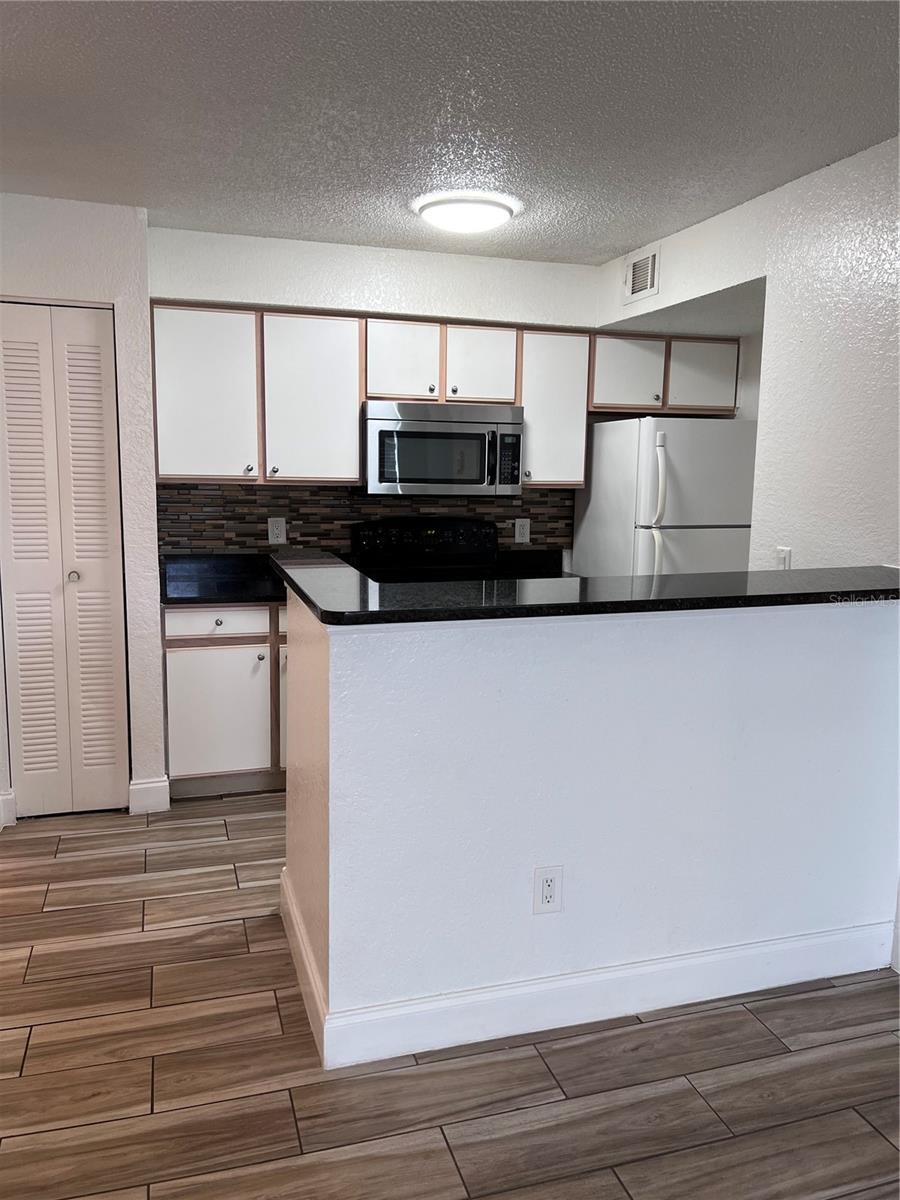 2208 ANTIGUA PLACE 938