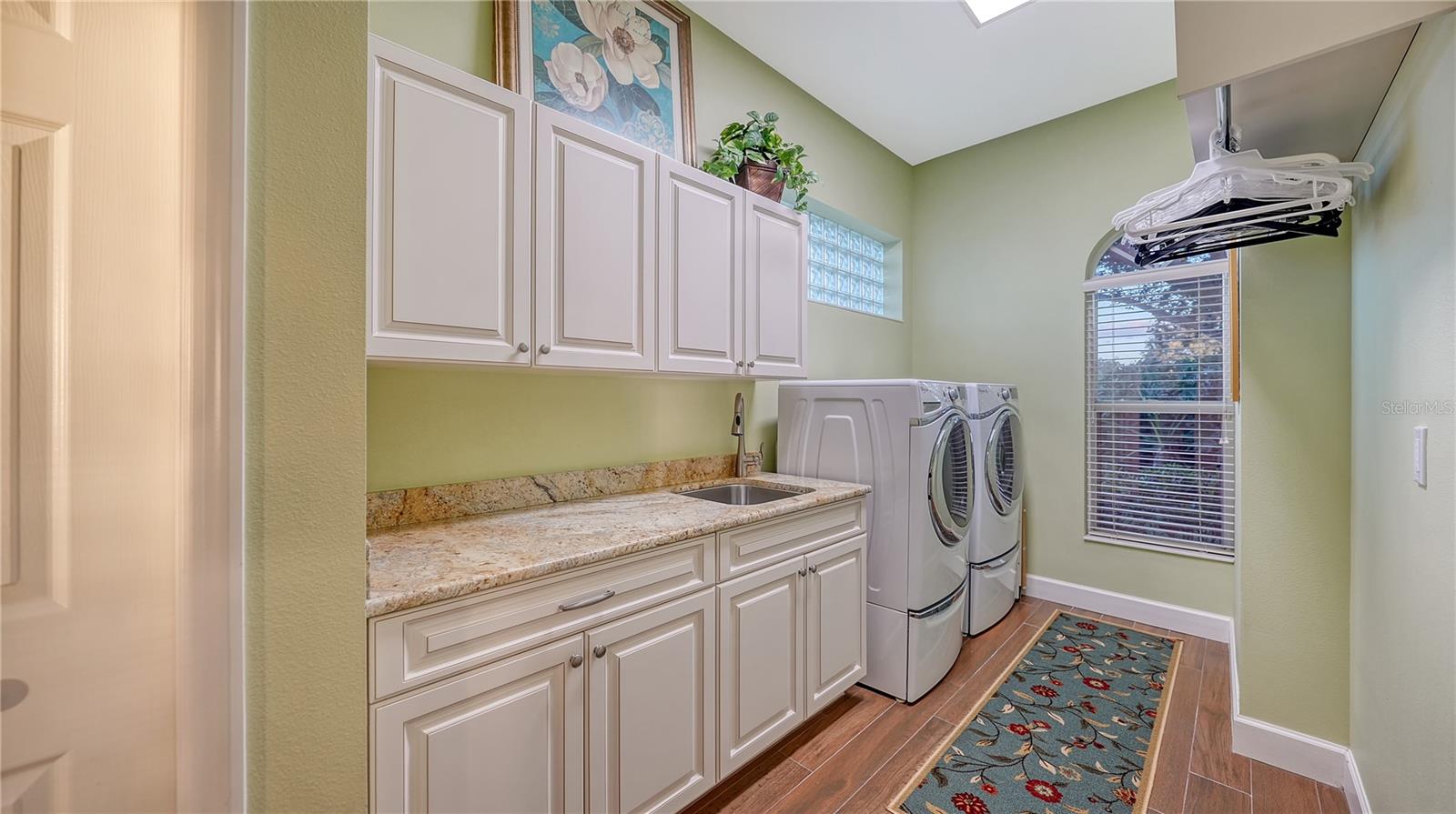 LAUREL OAK ESTATES SEC 09 - Residential