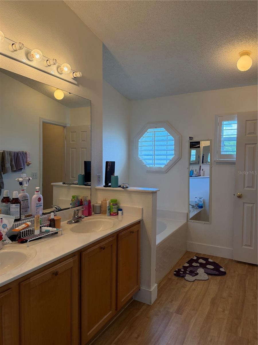 WETHERBEE LAKES SUB - Residential