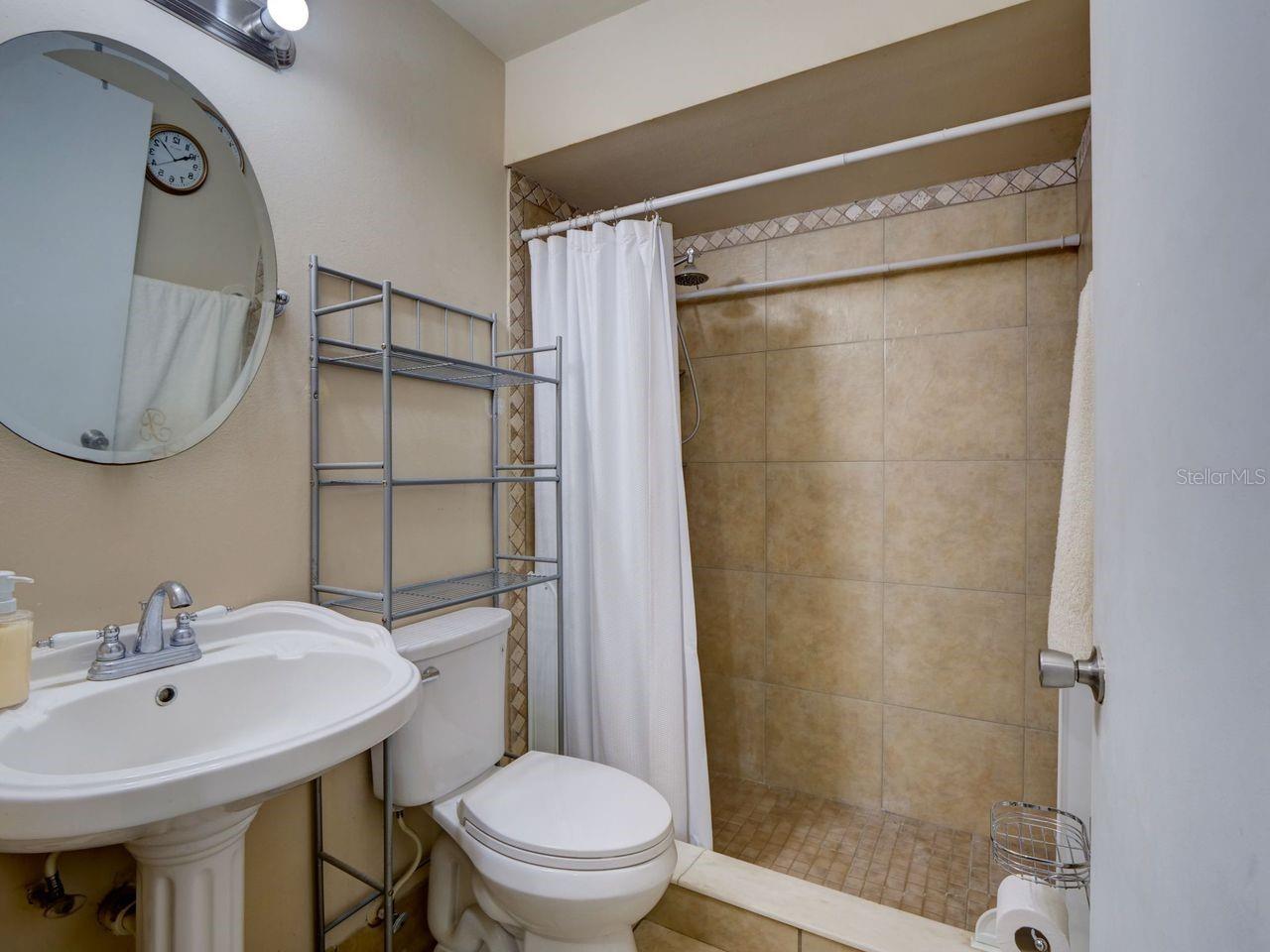 DELTONA LAKES UN 62 - Residential