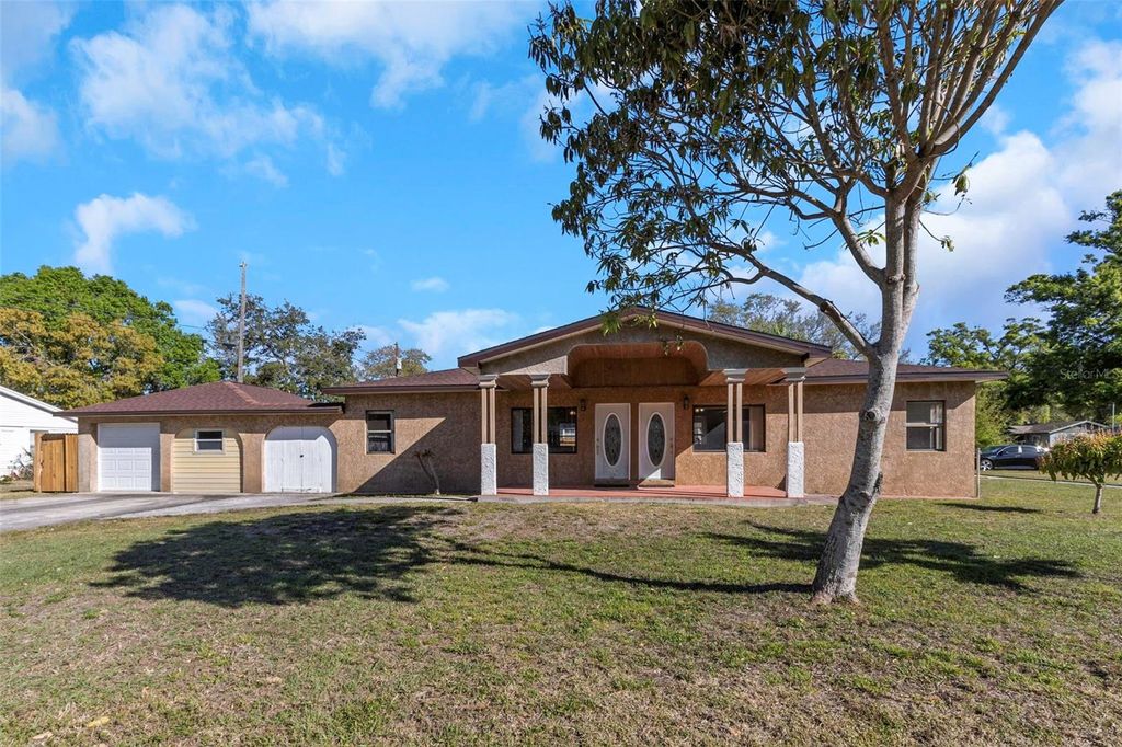 Photo of 5501 18th Avenue S, Gulfport, FL 33707 (MLS # TB8361951)