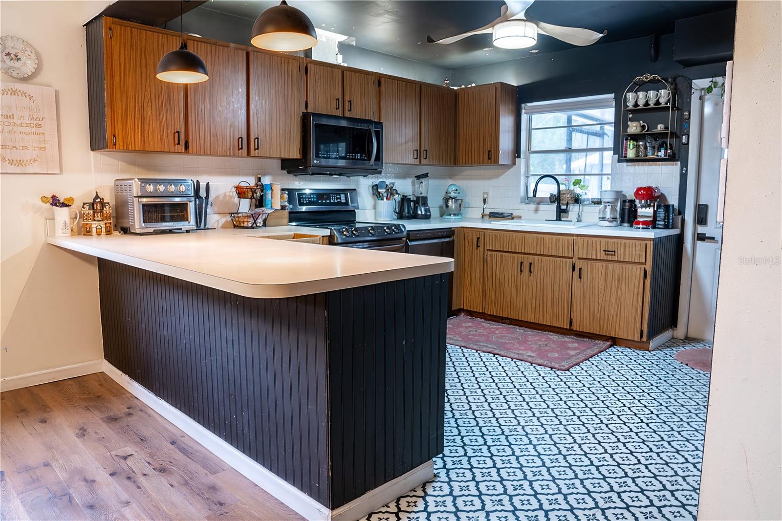 RICHARDS ADD TO PALMETTO CONTINUED - Residential