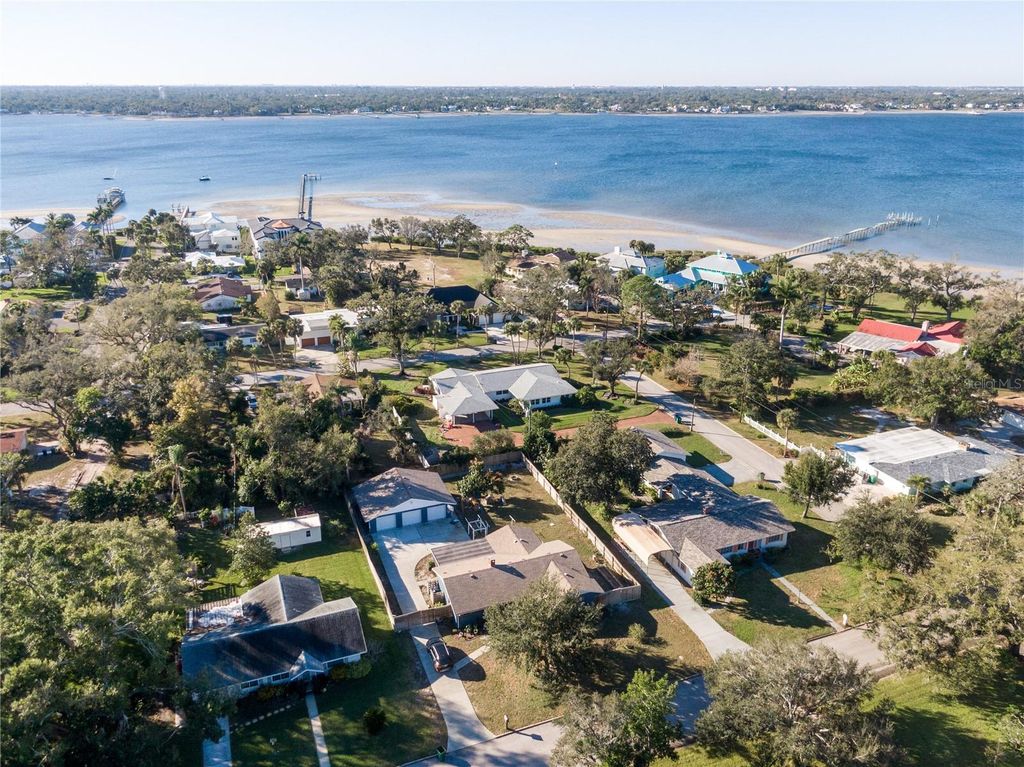 Photo of 2107 6th Street W, Palmetto, FL 34221 (MLS # A4678868)