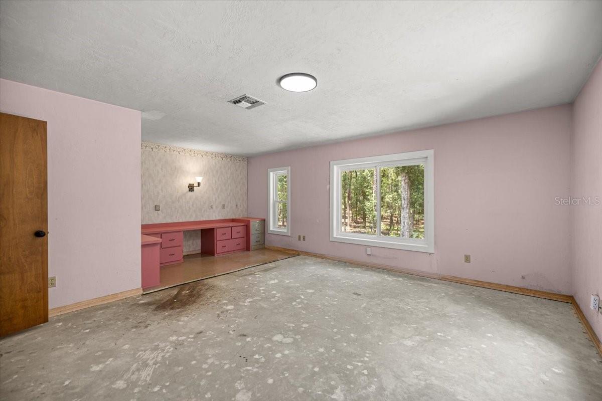 RAINBOW SPRINGS THE FOREST - Residential