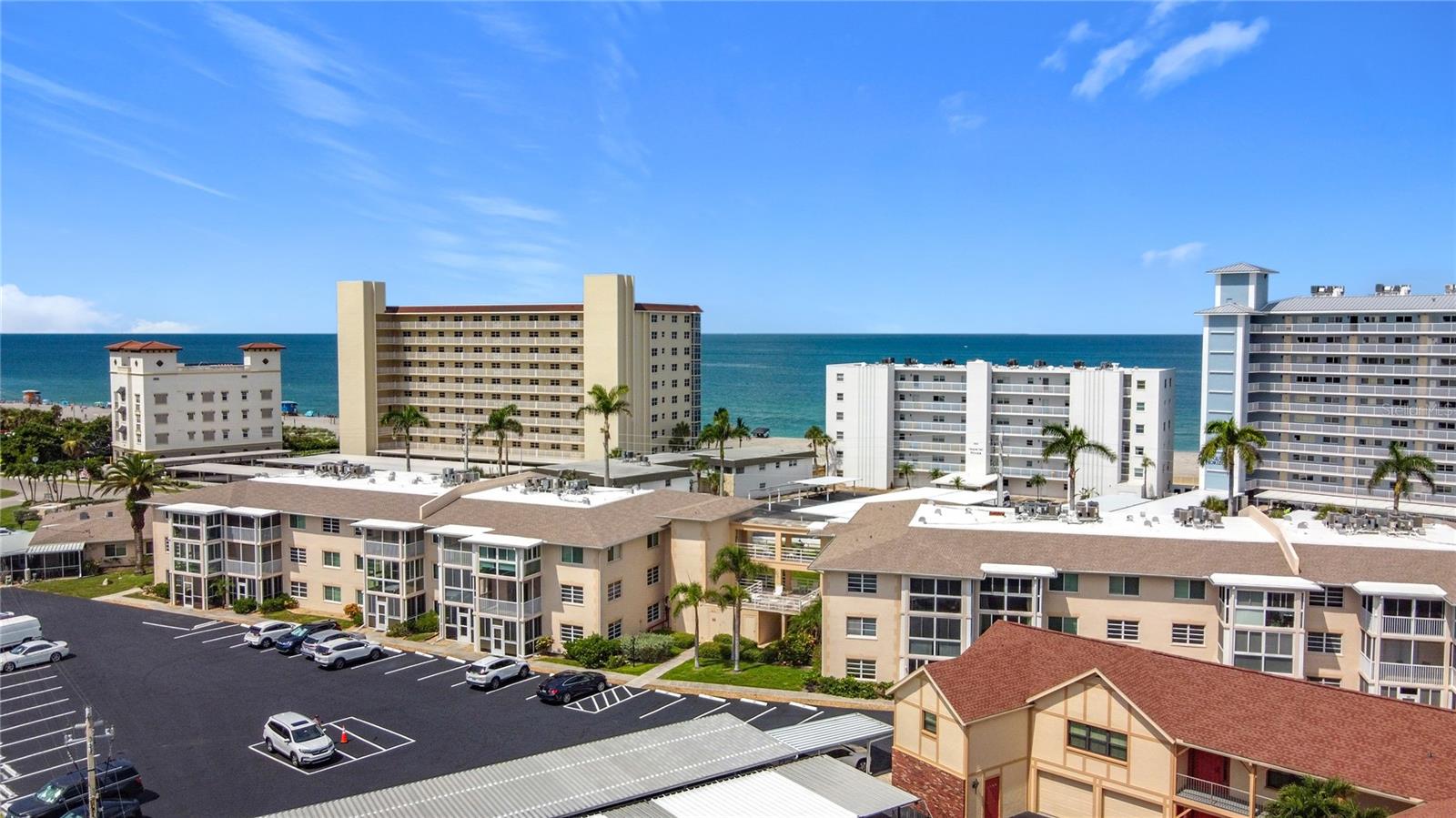 200 THE ESPLANADE N B22