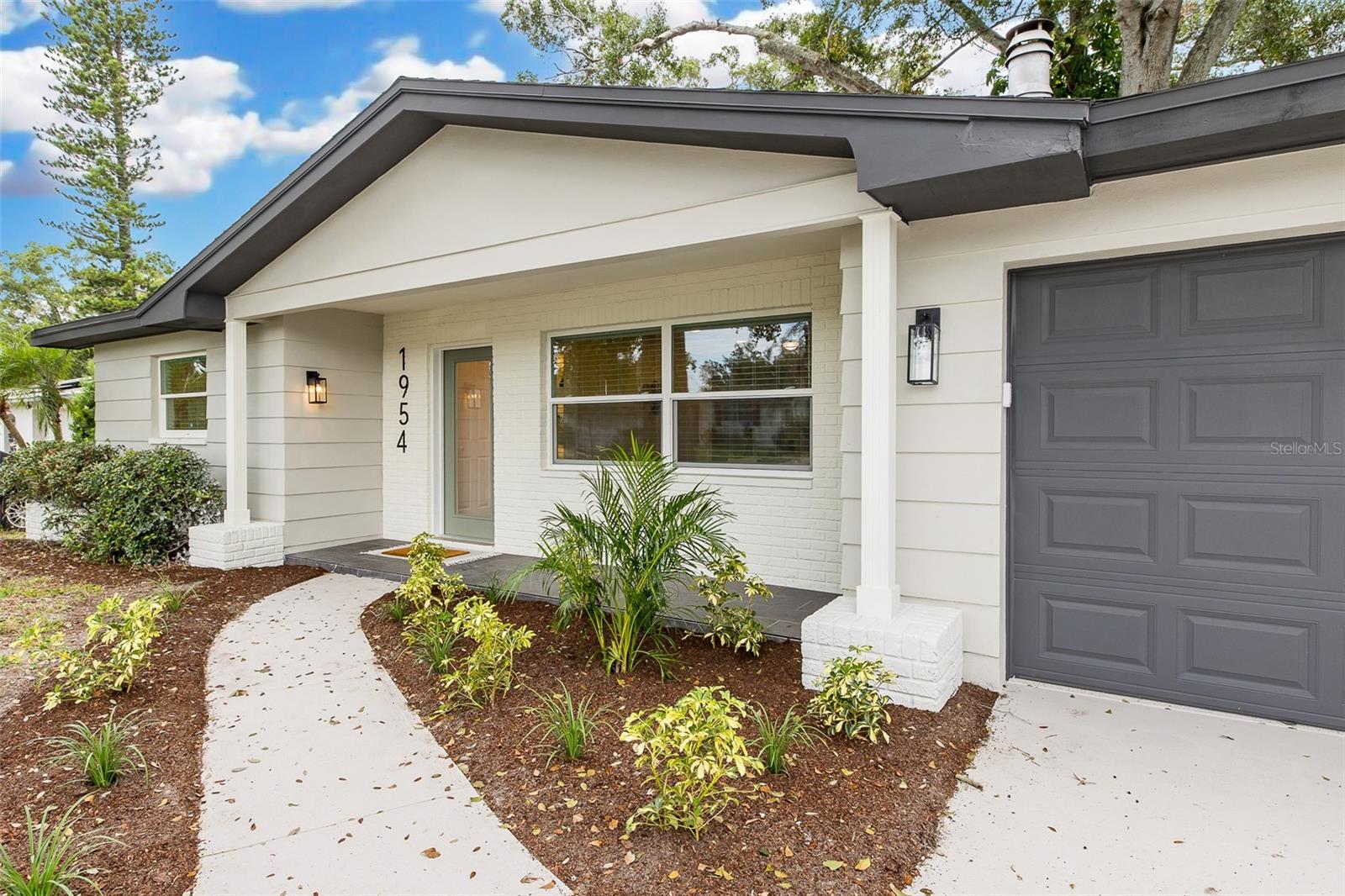 1954 ALTON DRIVE