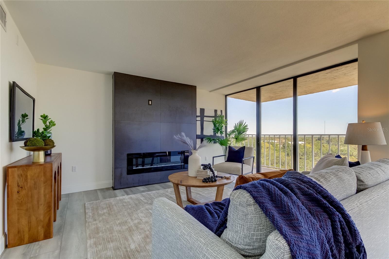 HARBOR BLUFFS WATERFRONT CONDO - Residential Lease