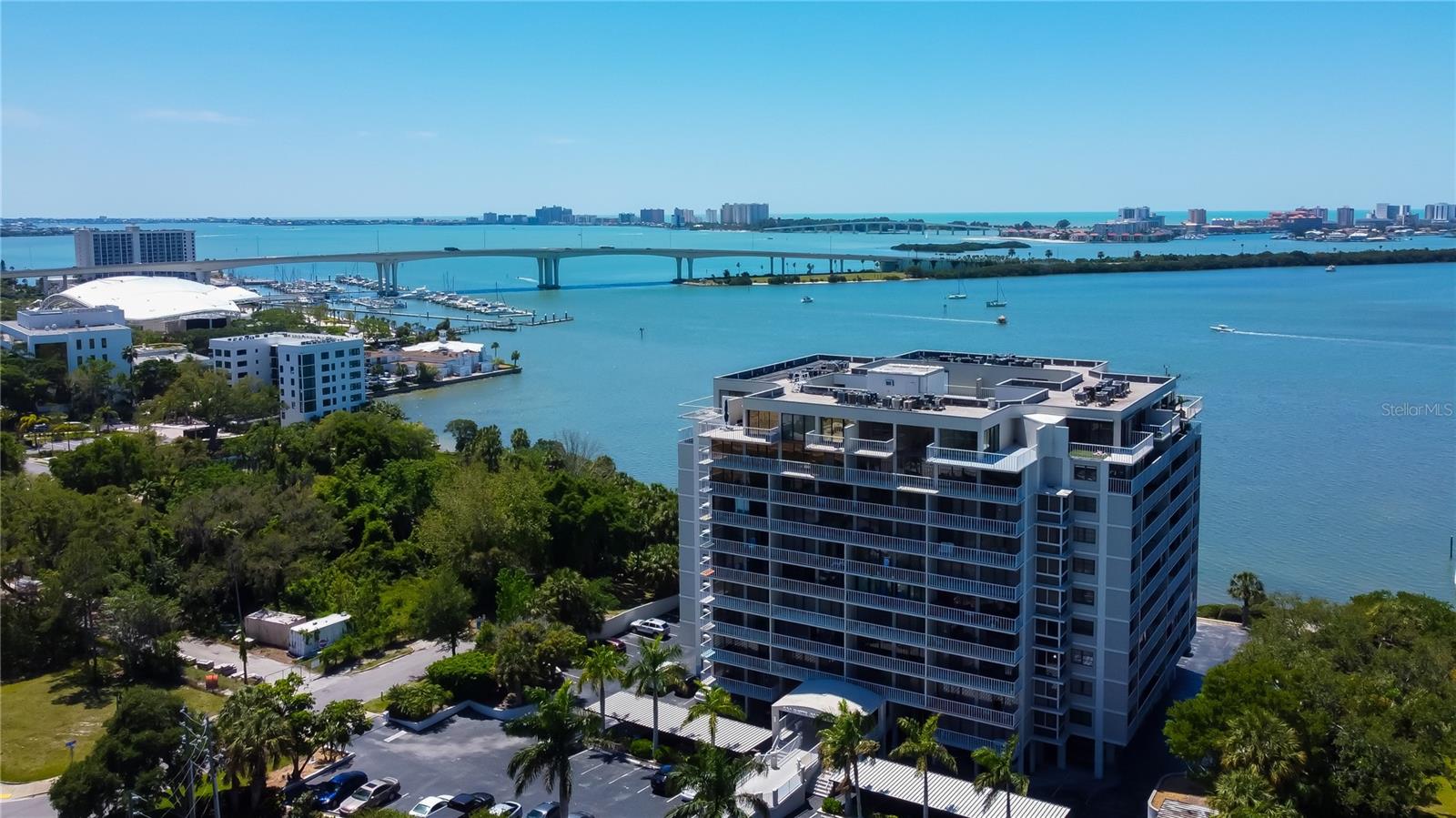 HARBOR BLUFFS WATERFRONT CONDO - Residential Lease