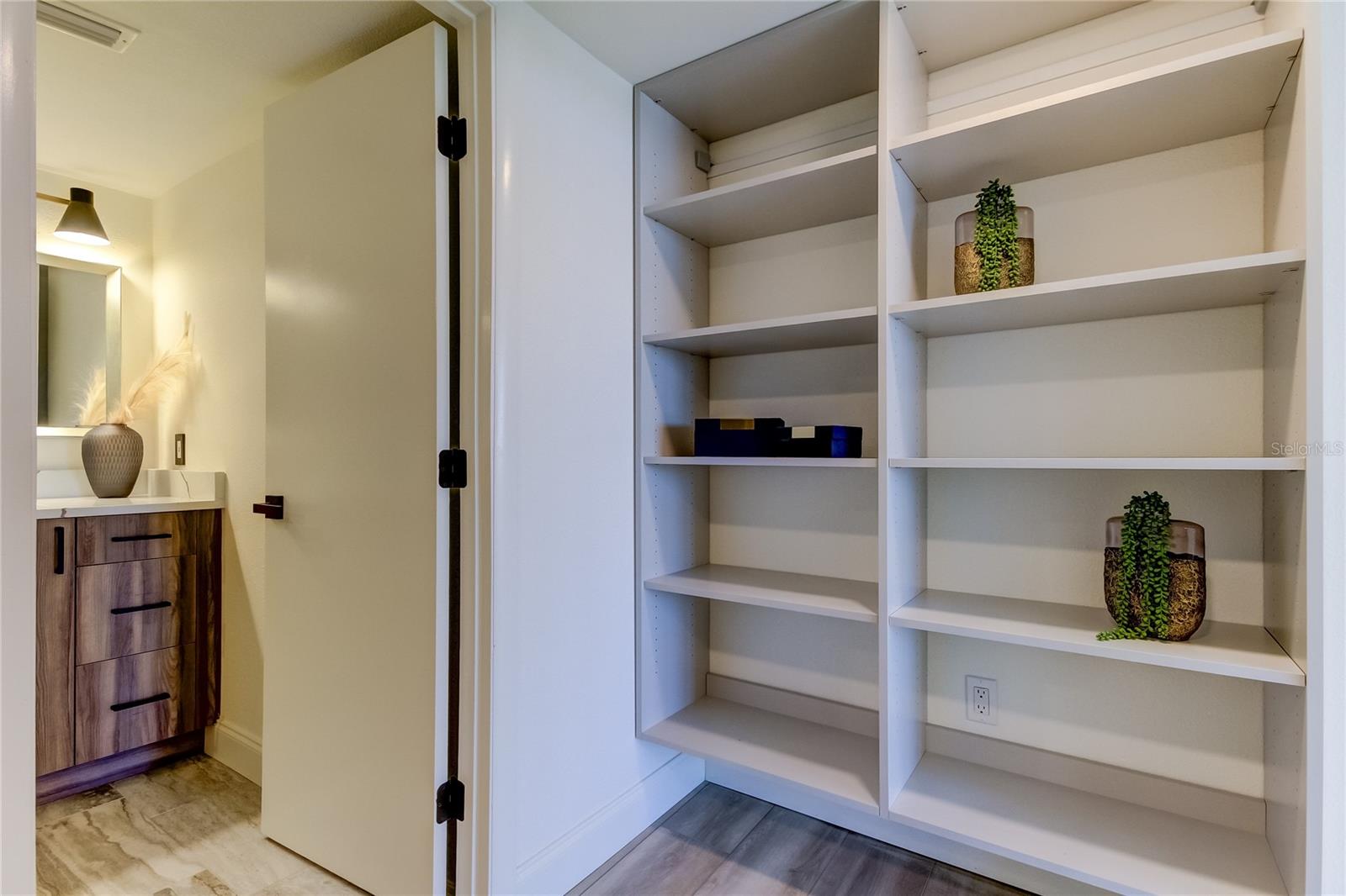 HARBOR BLUFFS WATERFRONT CONDO - Residential Lease