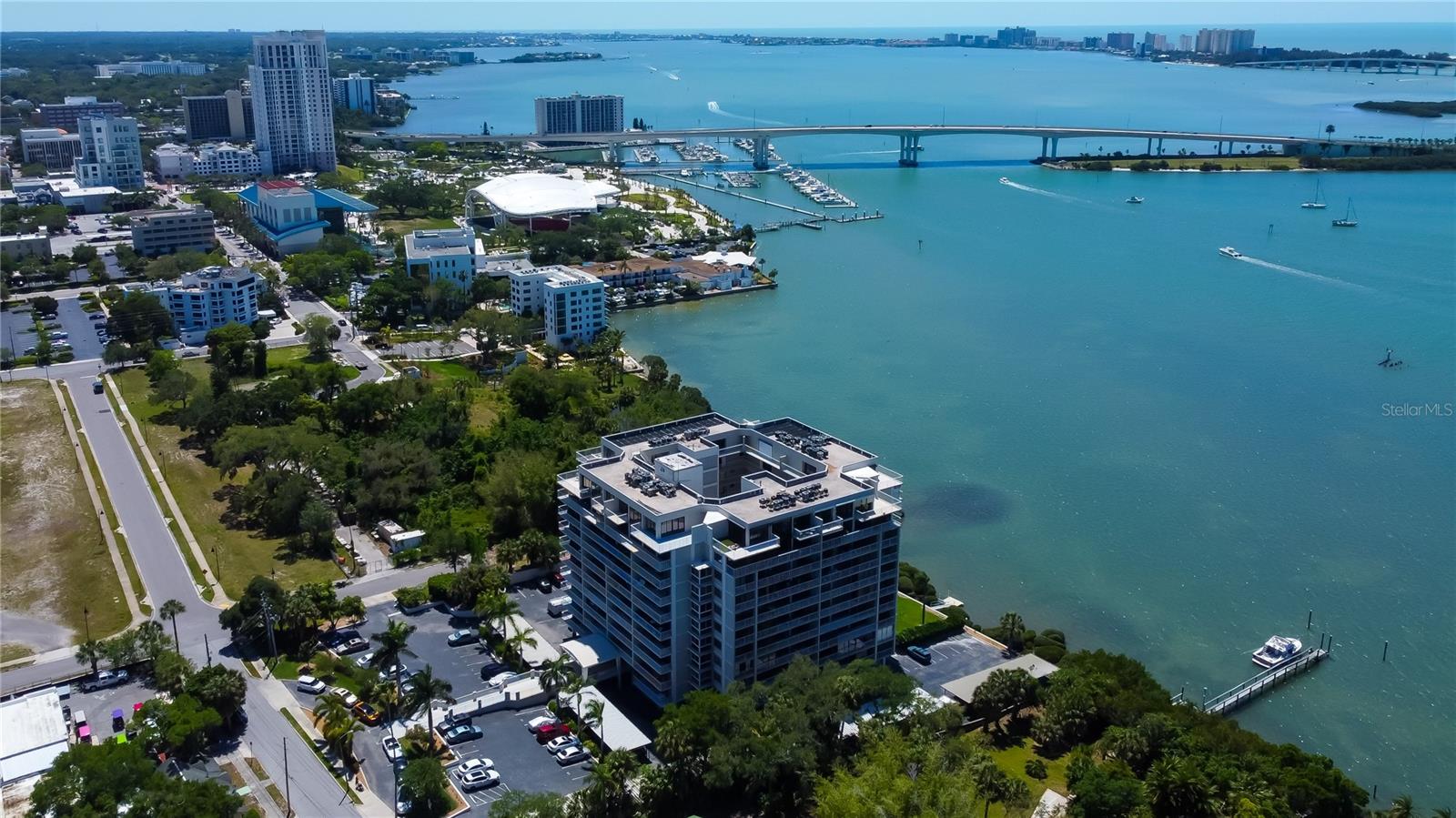 HARBOR BLUFFS WATERFRONT CONDO - Residential Lease