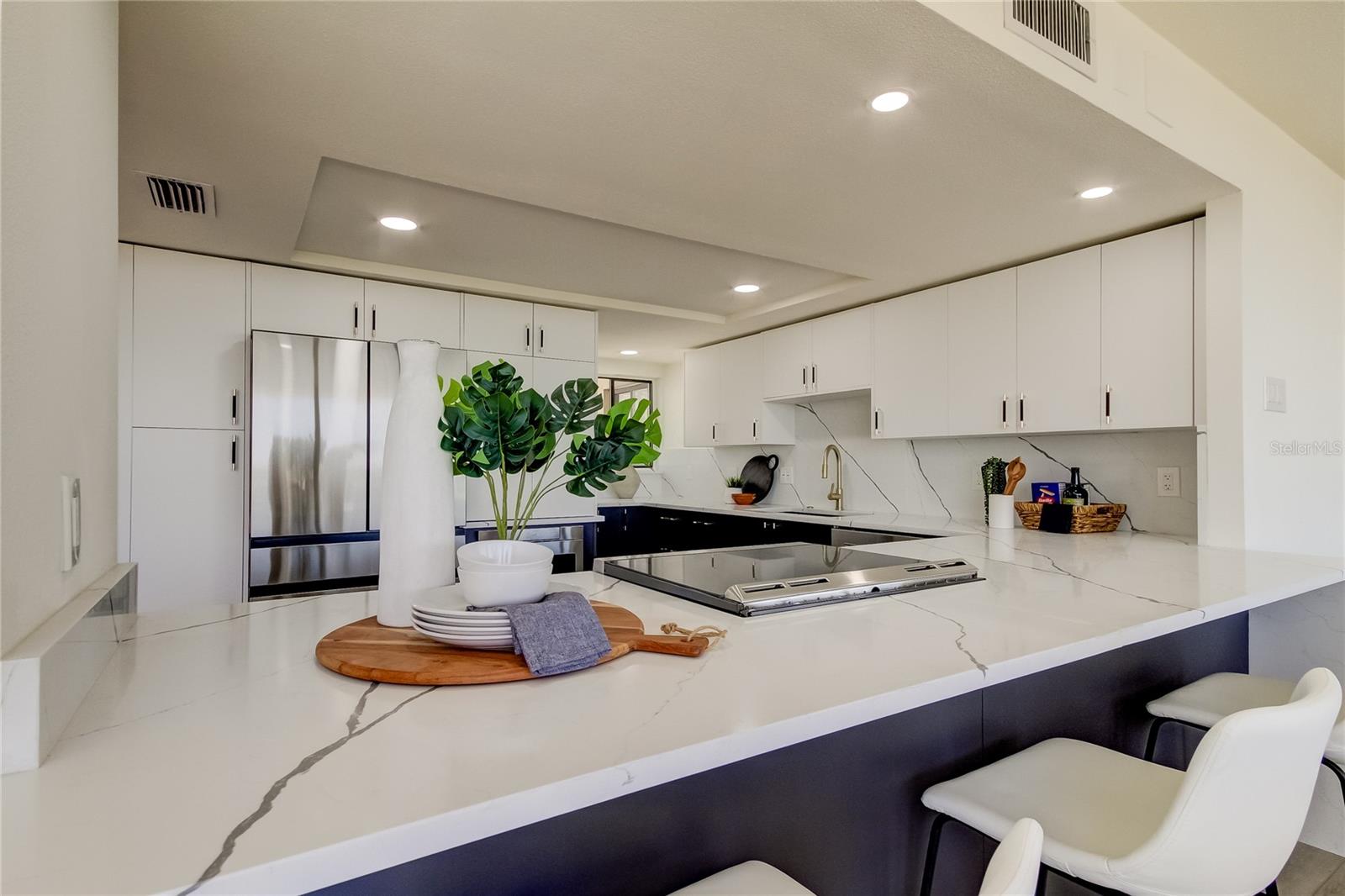 HARBOR BLUFFS WATERFRONT CONDO - Residential Lease