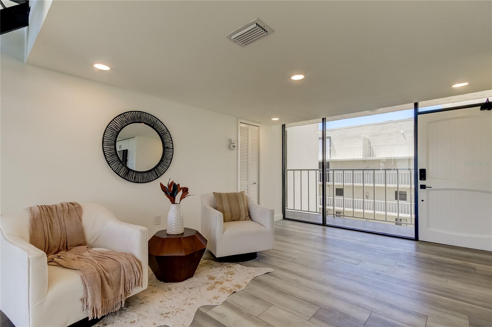 HARBOR BLUFFS WATERFRONT CONDO - Residential Lease