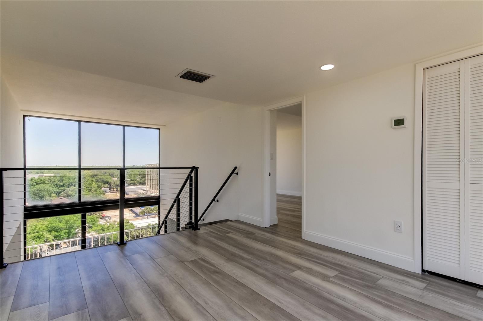 HARBOR BLUFFS WATERFRONT CONDO - Residential Lease