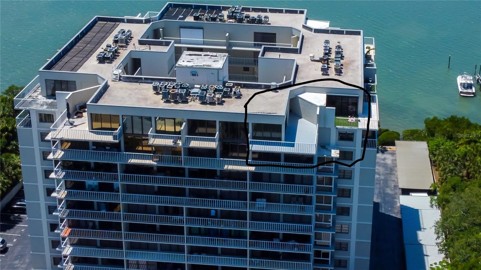 HARBOR BLUFFS WATERFRONT CONDO - Residential Lease