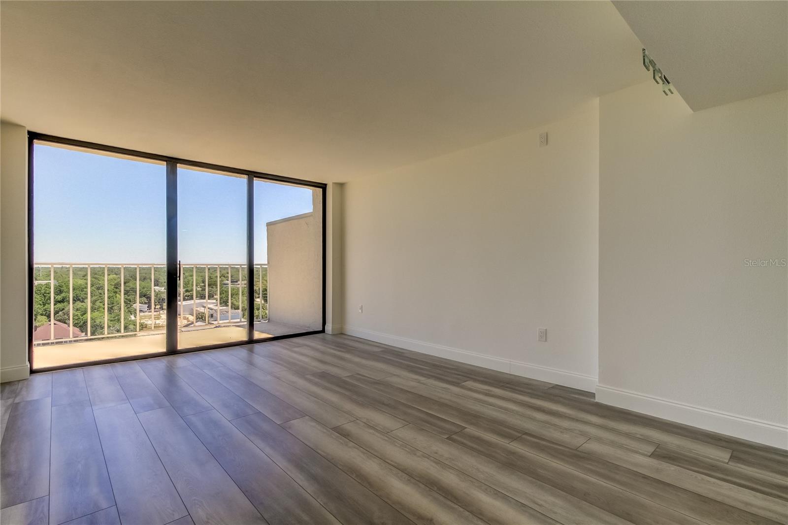 HARBOR BLUFFS WATERFRONT CONDO - Residential Lease