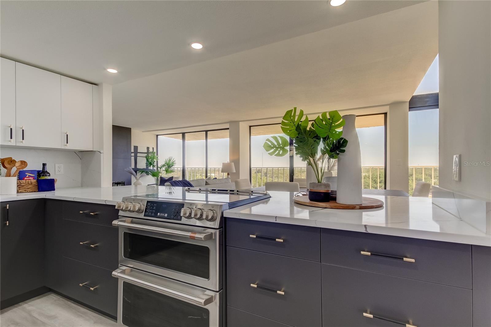 HARBOR BLUFFS WATERFRONT CONDO - Residential Lease