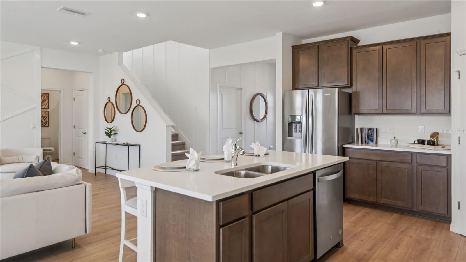 OAKS PRESERVE - Residential