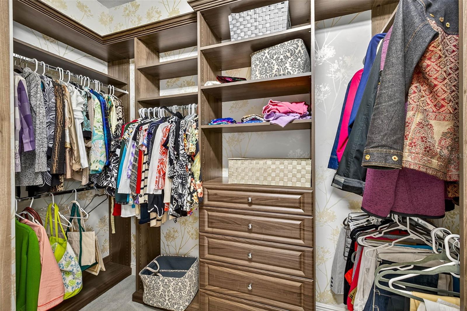 VALENCIA LAKES TR C - Residential