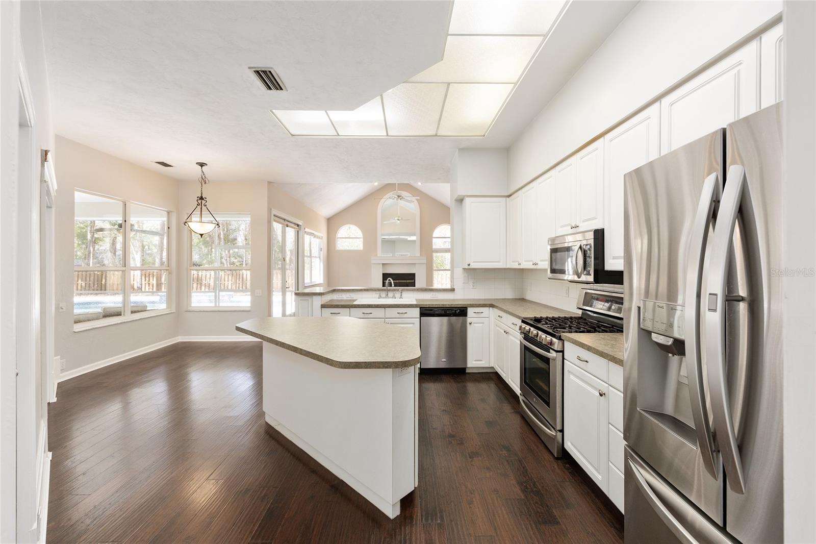 HUNTINGTON - Residential