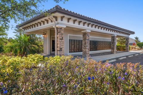 A home in PALMETTO