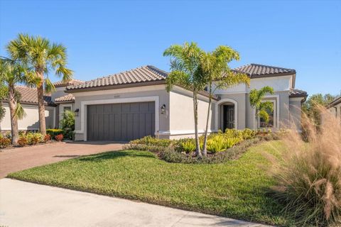 A home in PALMETTO