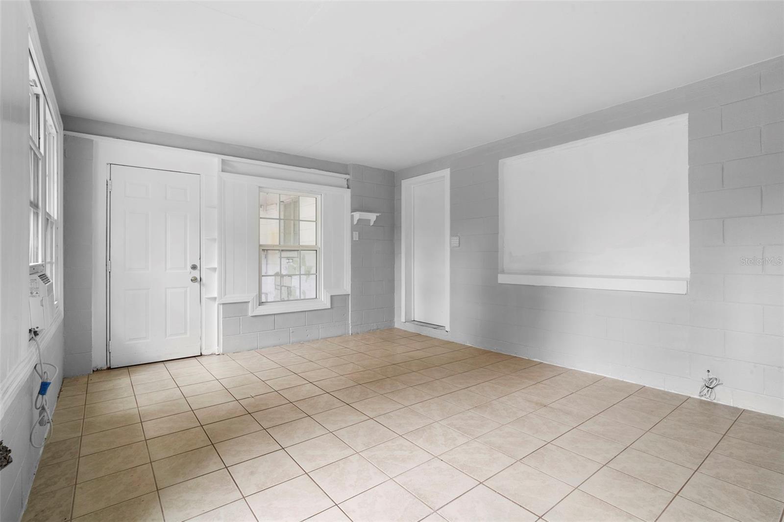 PLANTATION ESTATES UNIT 02 - Residential