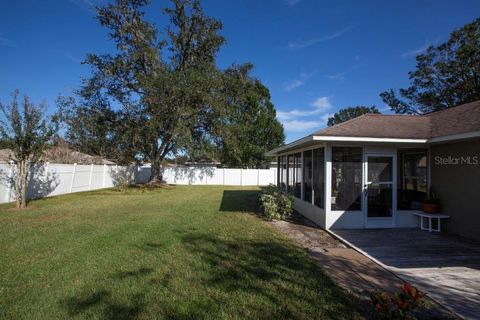 A home in LAKELAND