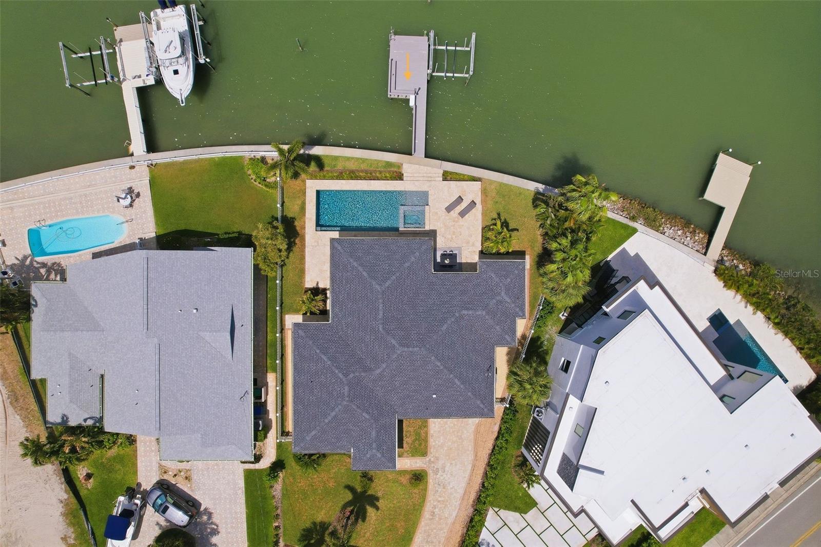 PASADENA ISLE - Residential