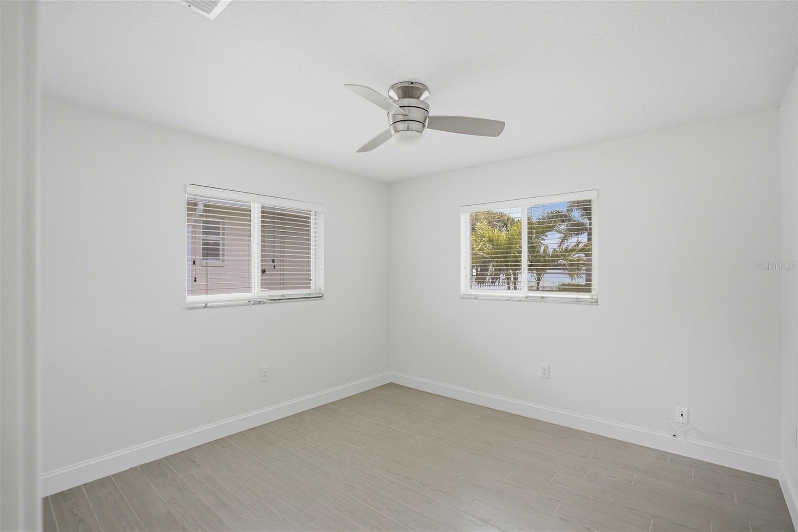 PASADENA ISLE - Residential