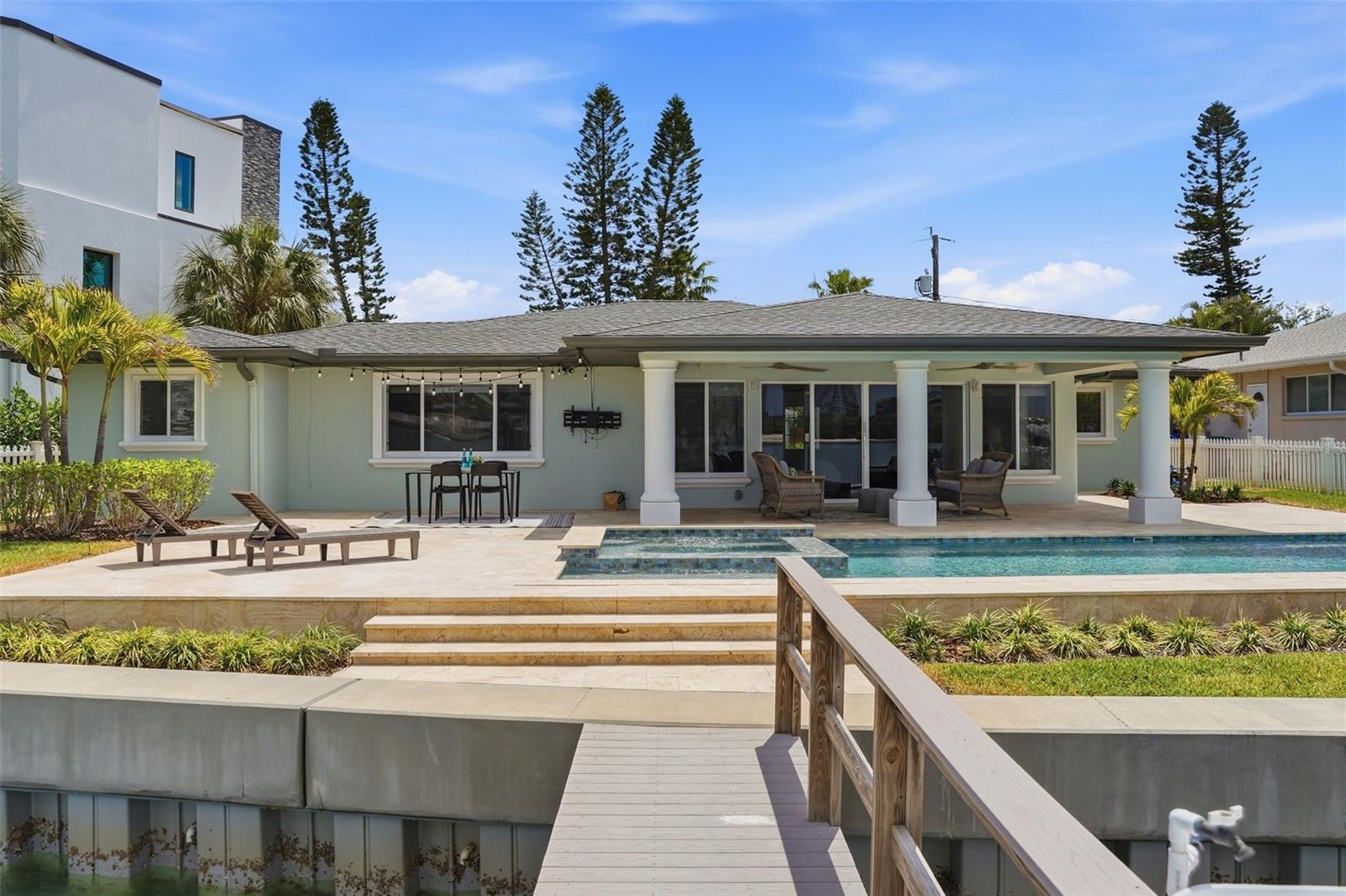 PASADENA ISLE - Residential