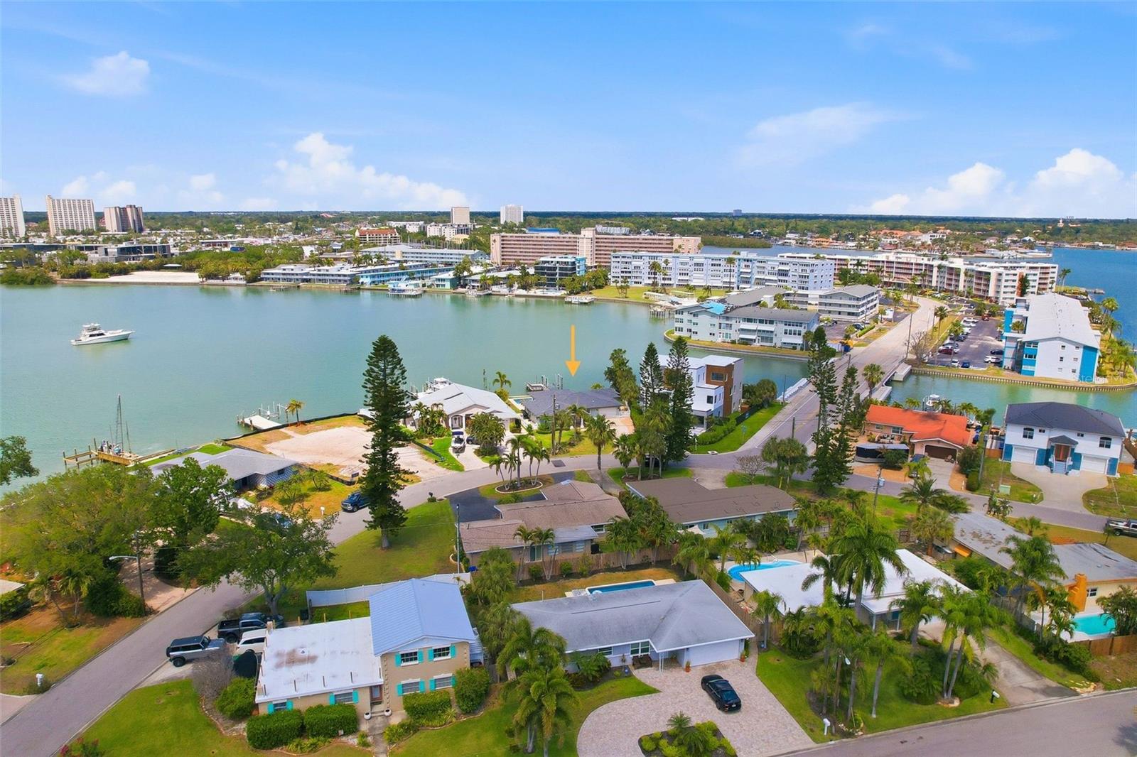 PASADENA ISLE - Residential