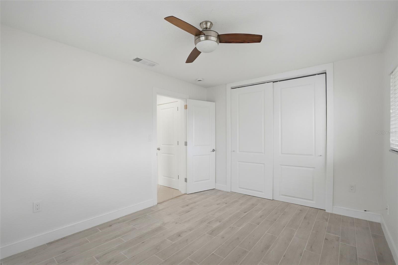 PASADENA ISLE - Residential