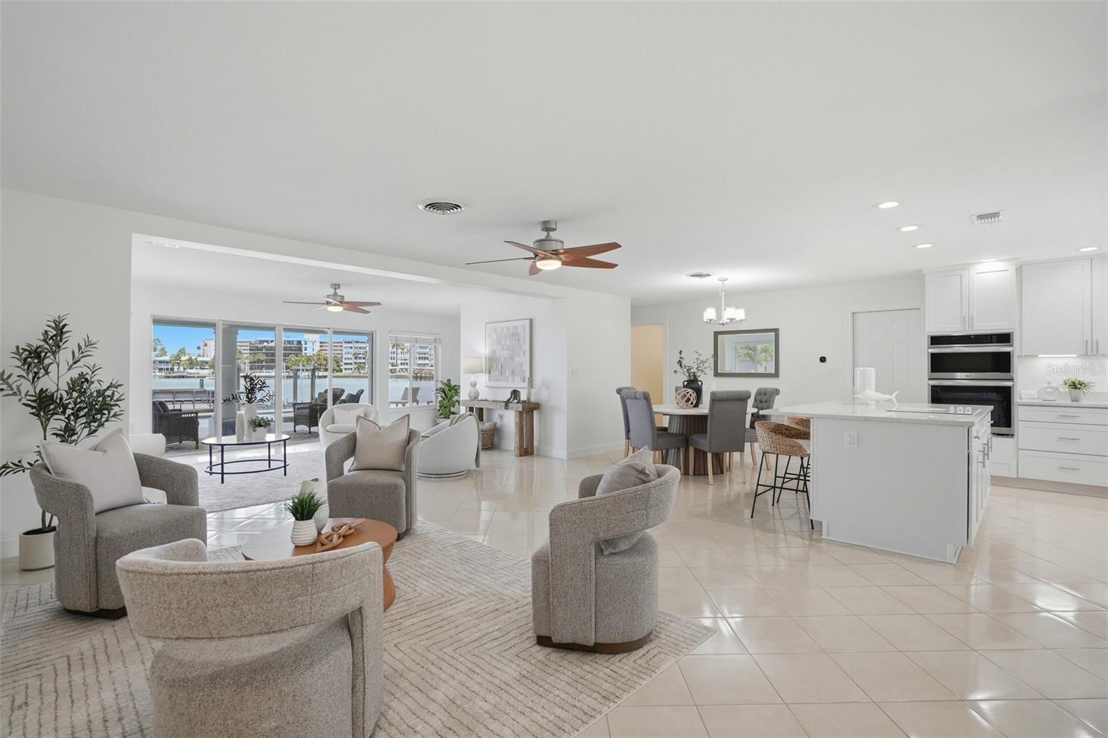 PASADENA ISLE - Residential