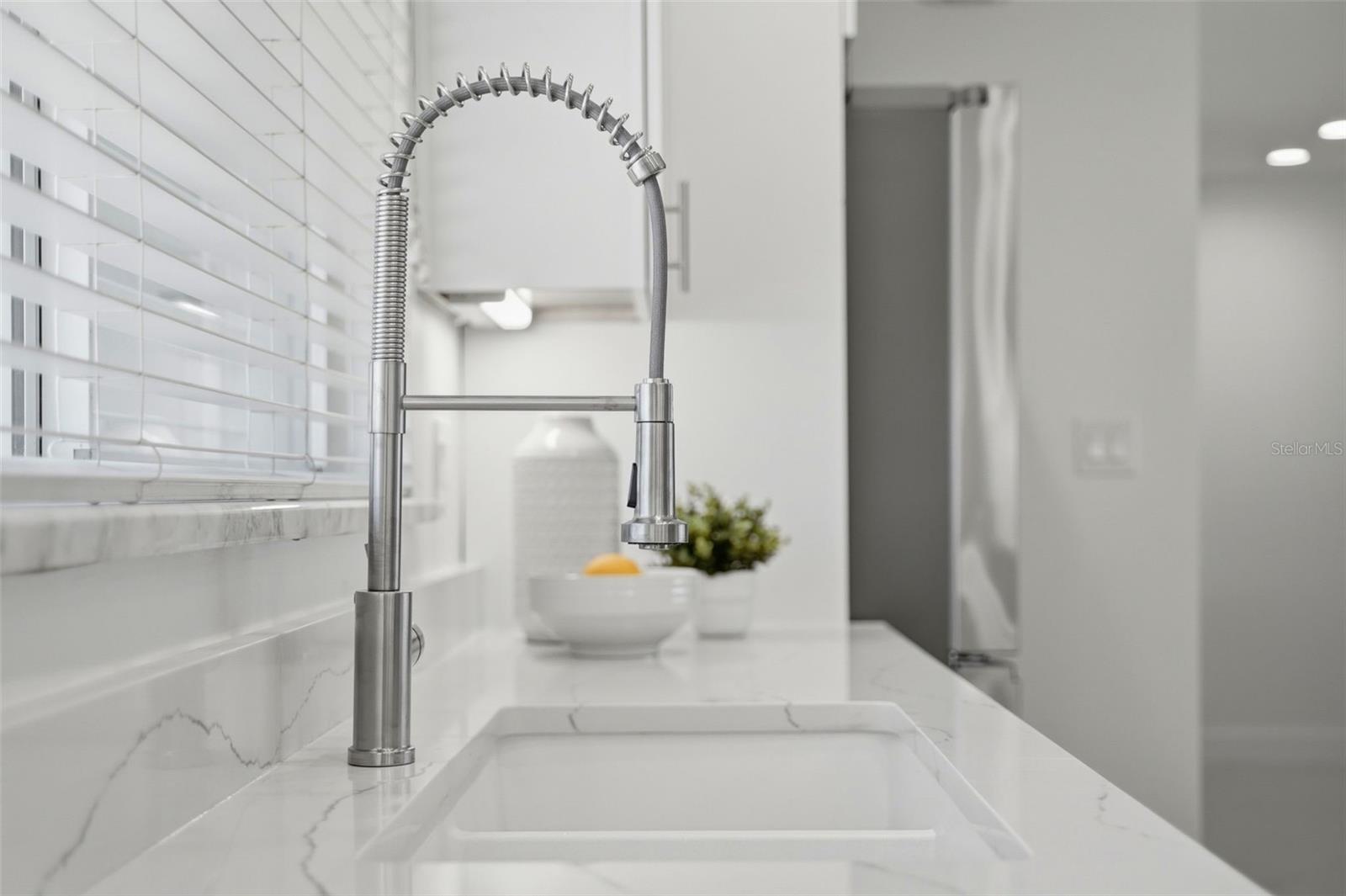 PASADENA ISLE - Residential