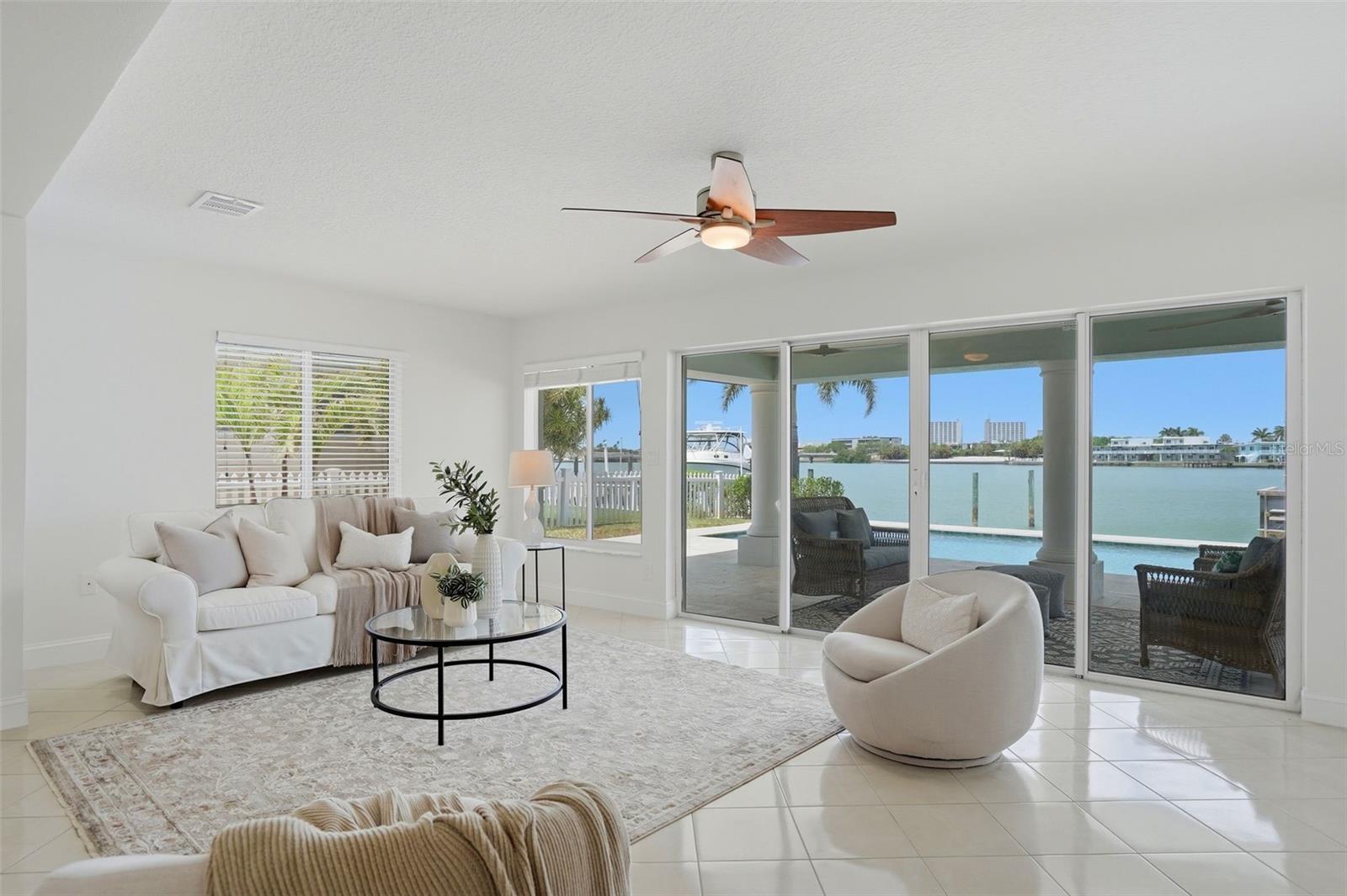 PASADENA ISLE - Residential