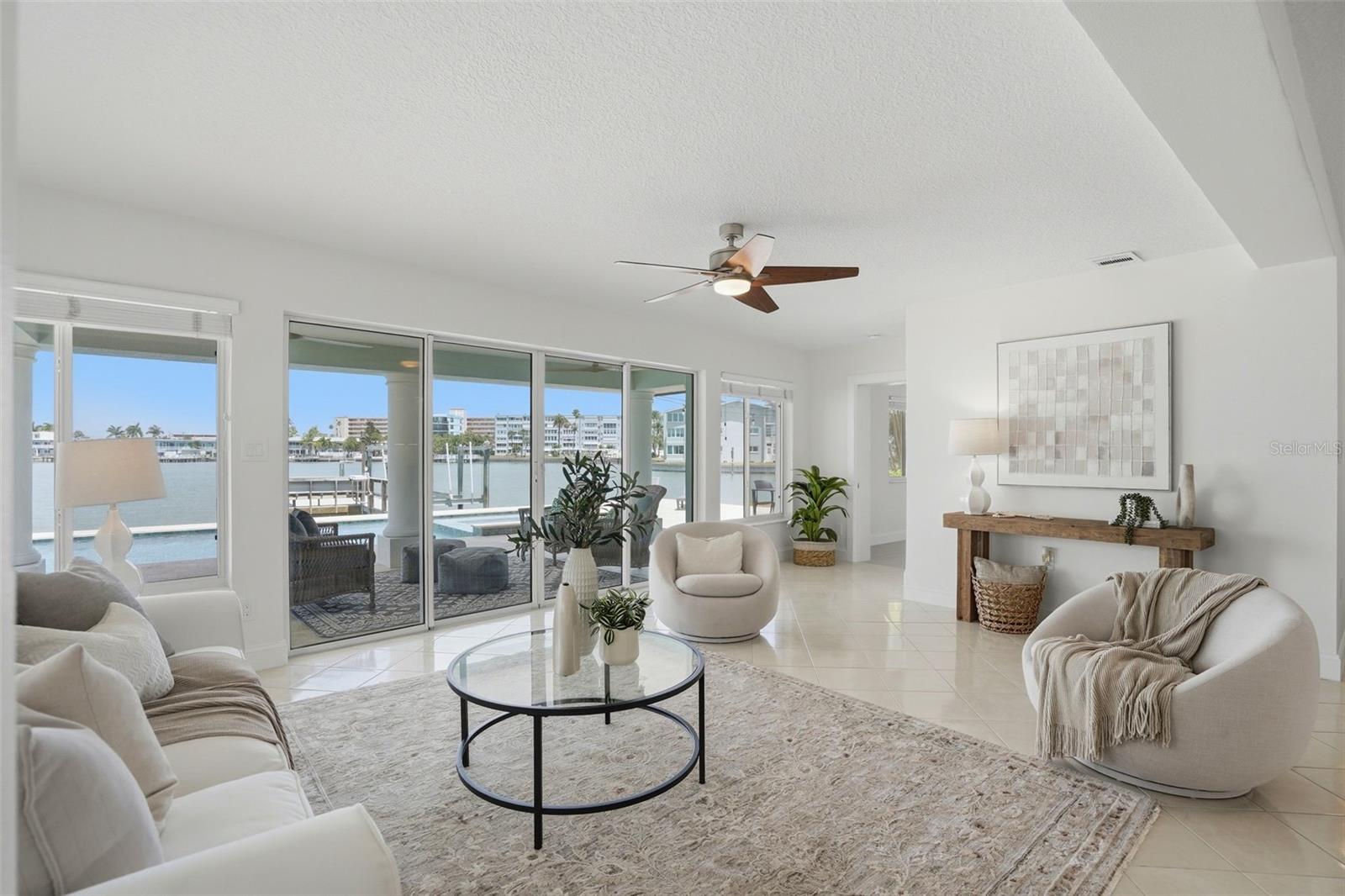 PASADENA ISLE - Residential