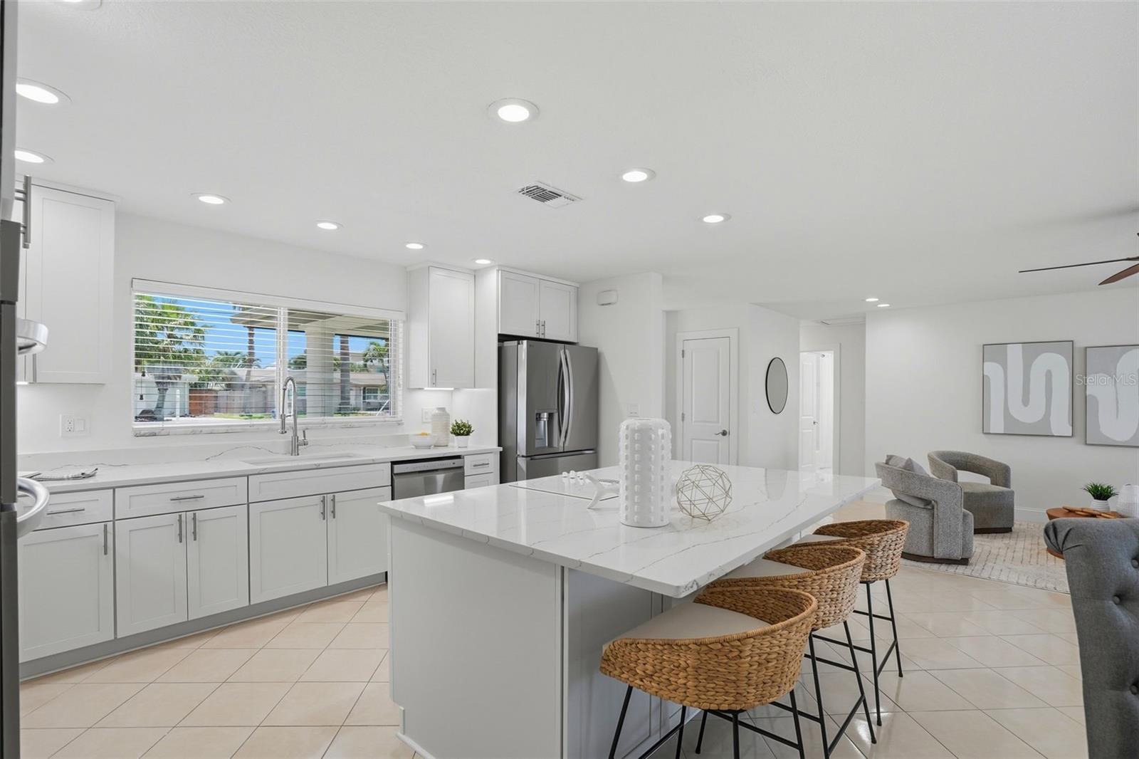 7172 S SHORE DRIVE S