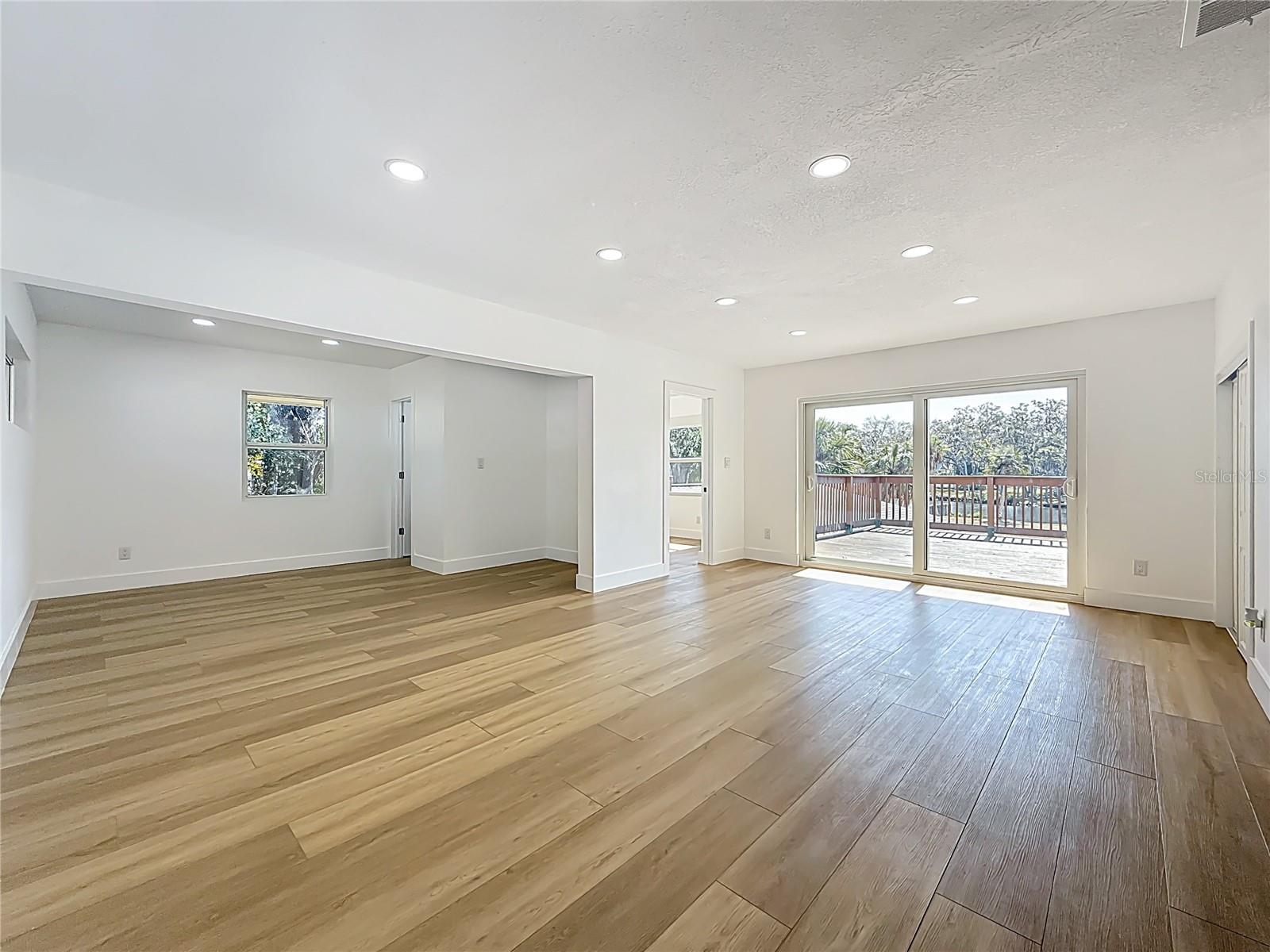 RIVERVIEW TERRACE REP - Residential