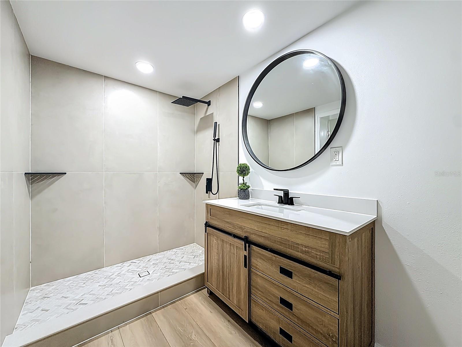 RIVERVIEW TERRACE REP - Residential