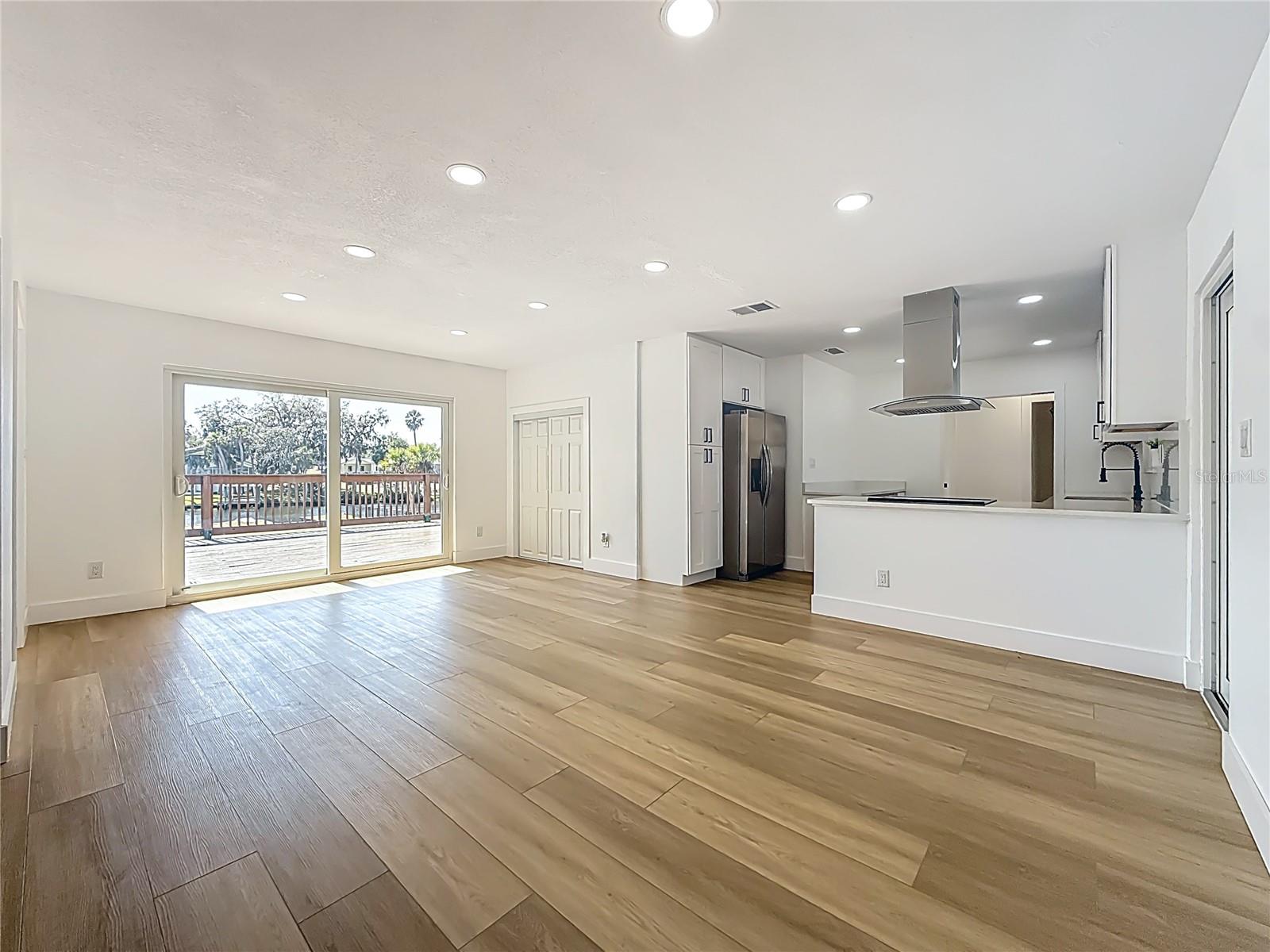 RIVERVIEW TERRACE REP - Residential