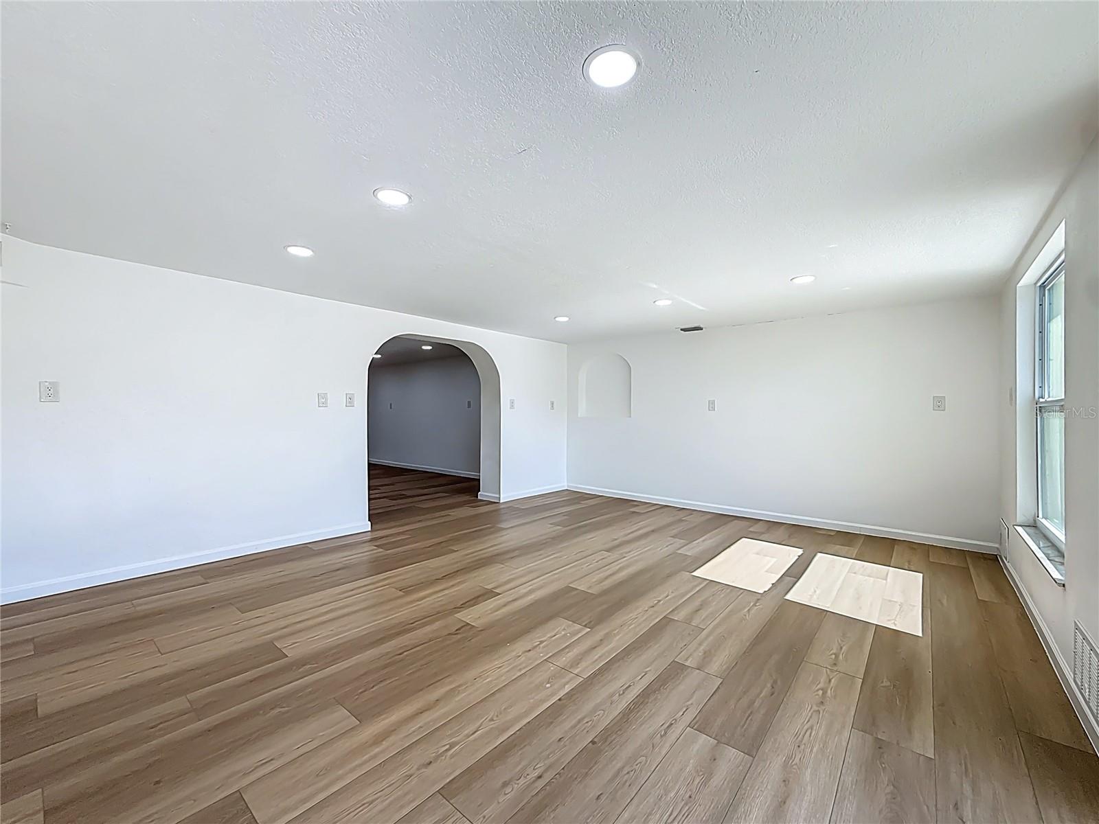 RIVERVIEW TERRACE REP - Residential