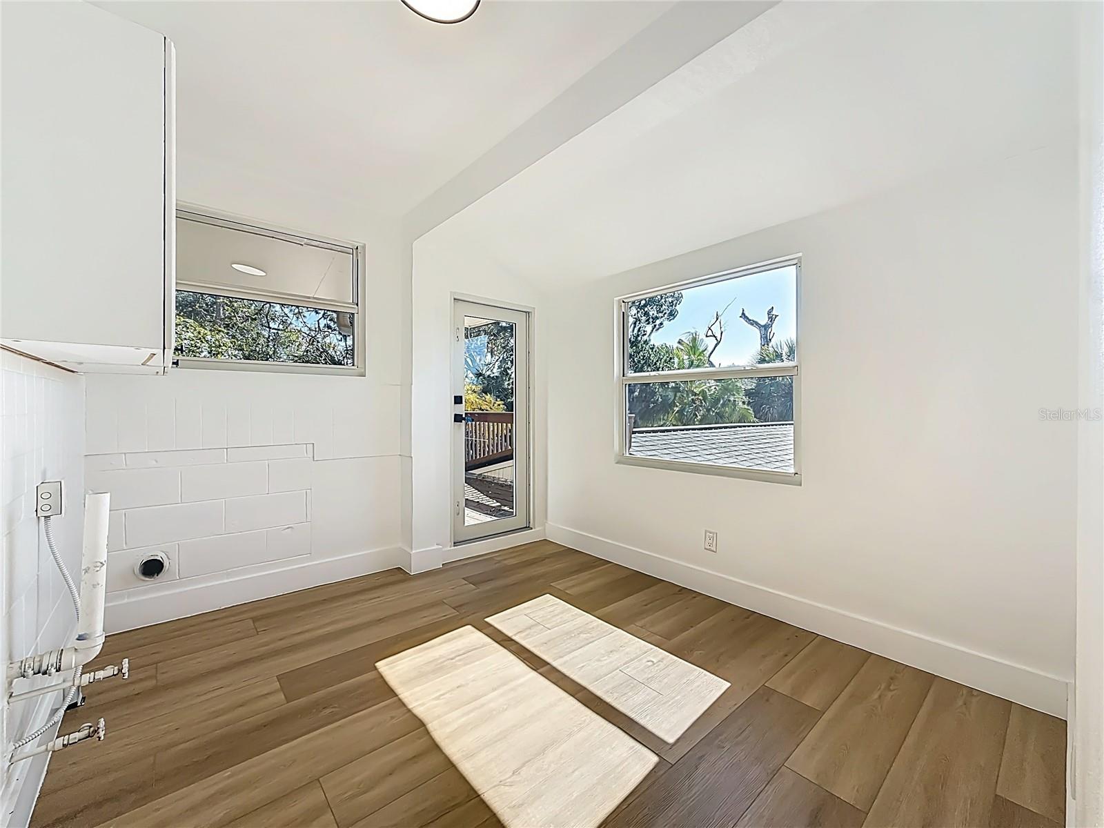 RIVERVIEW TERRACE REP - Residential