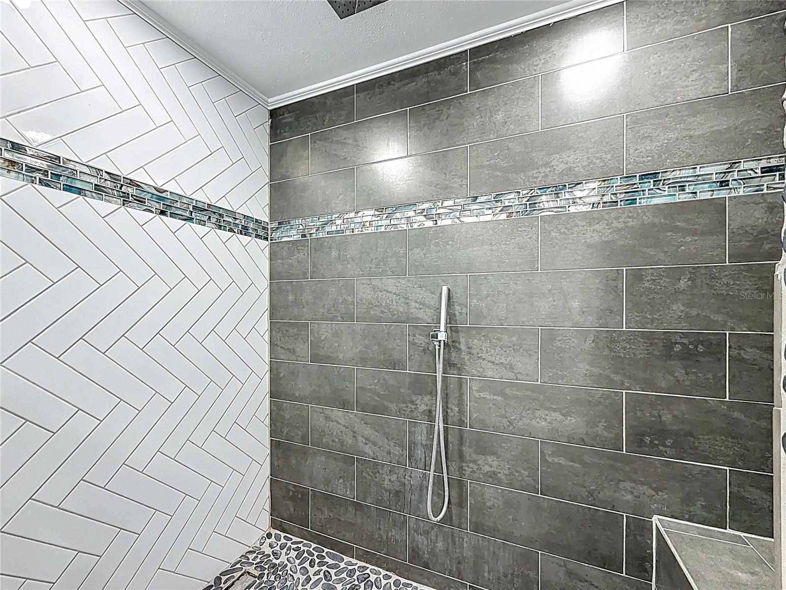 RIVERVIEW TERRACE REP - Residential