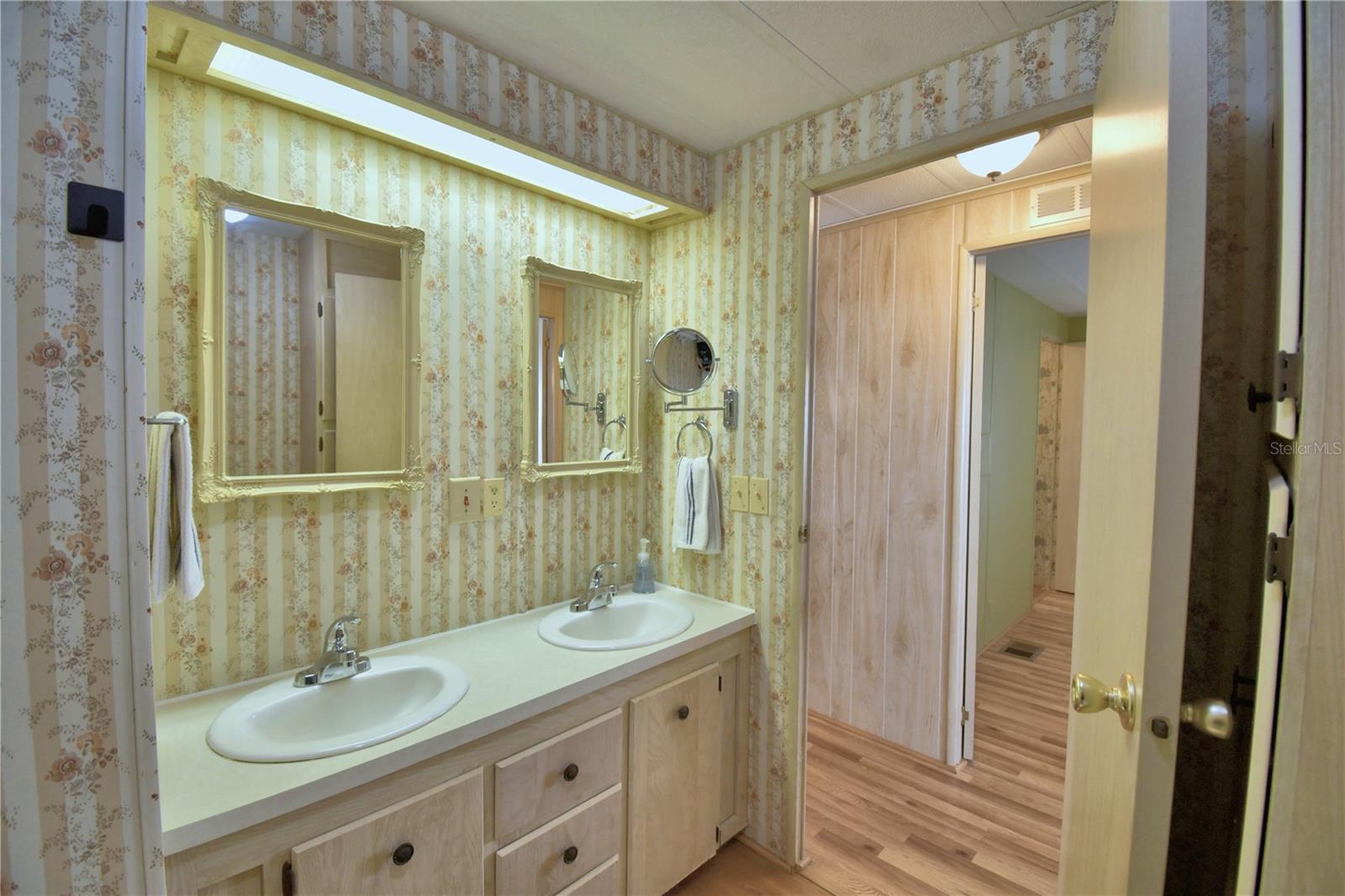 OAKWOOD ESTATES - Residential