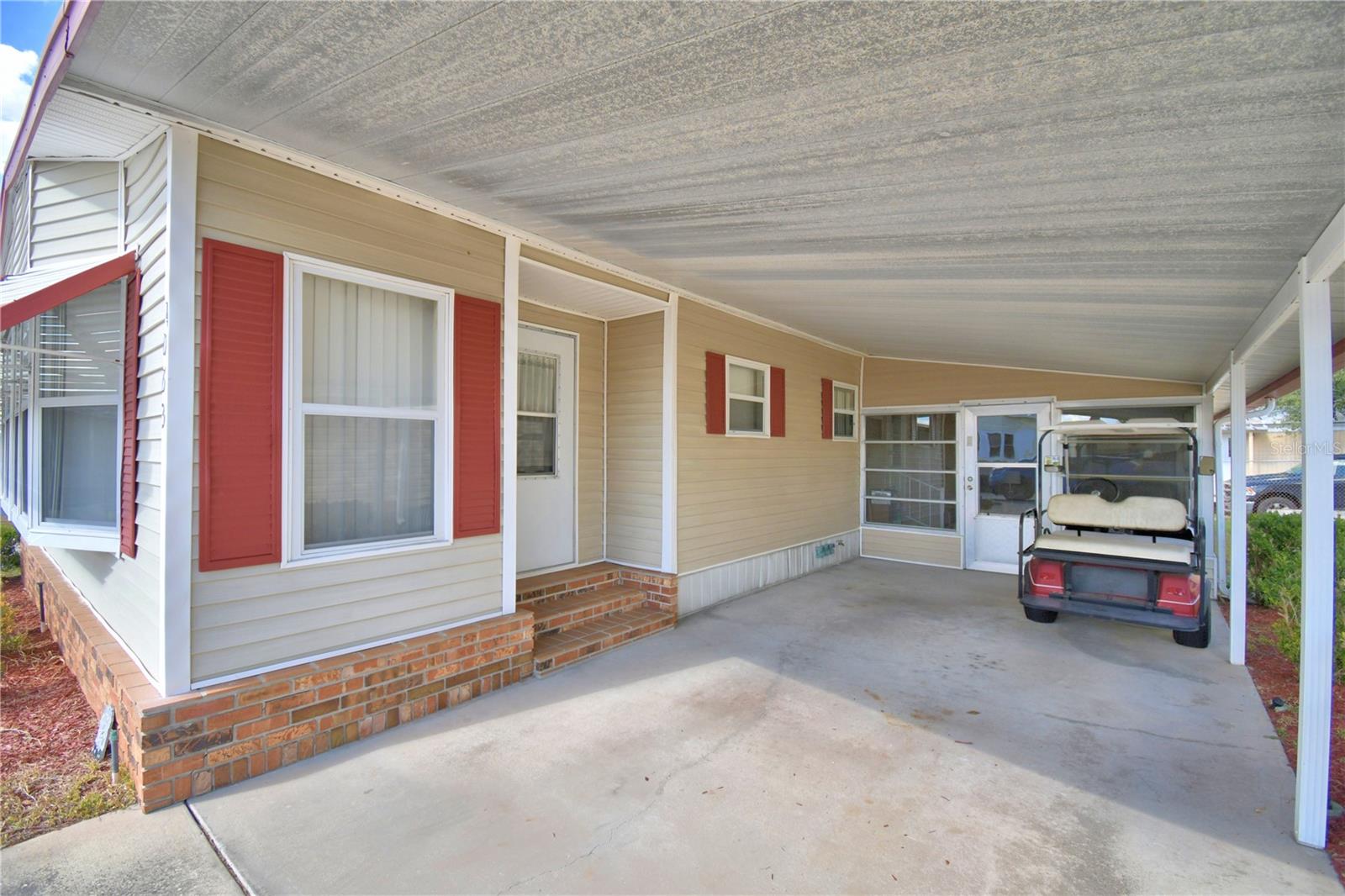 OAKWOOD ESTATES - Residential