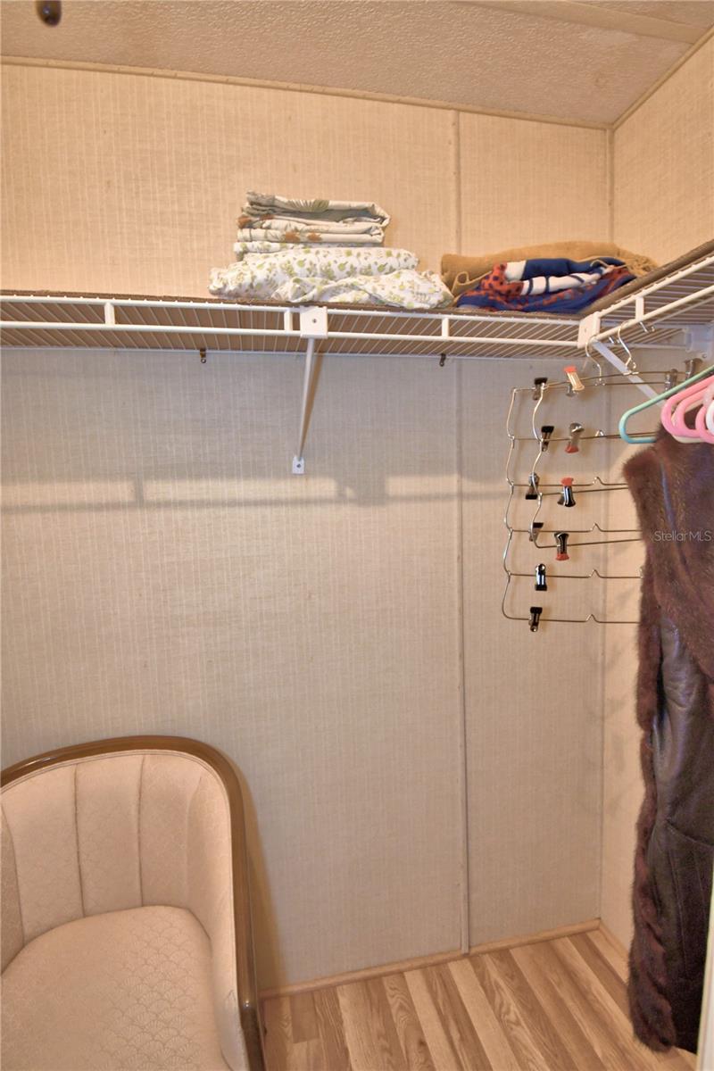 OAKWOOD ESTATES - Residential