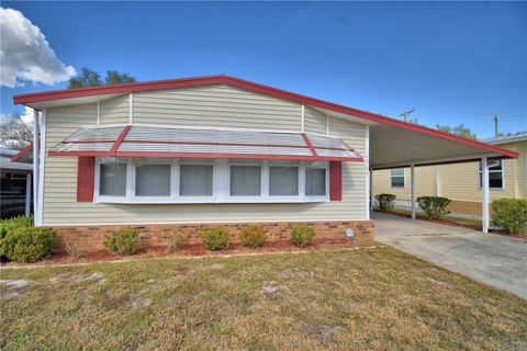 Photo of 4063 Rolling Oaks Drive, Winter Haven, FL 33880 (MLS # P4937489)