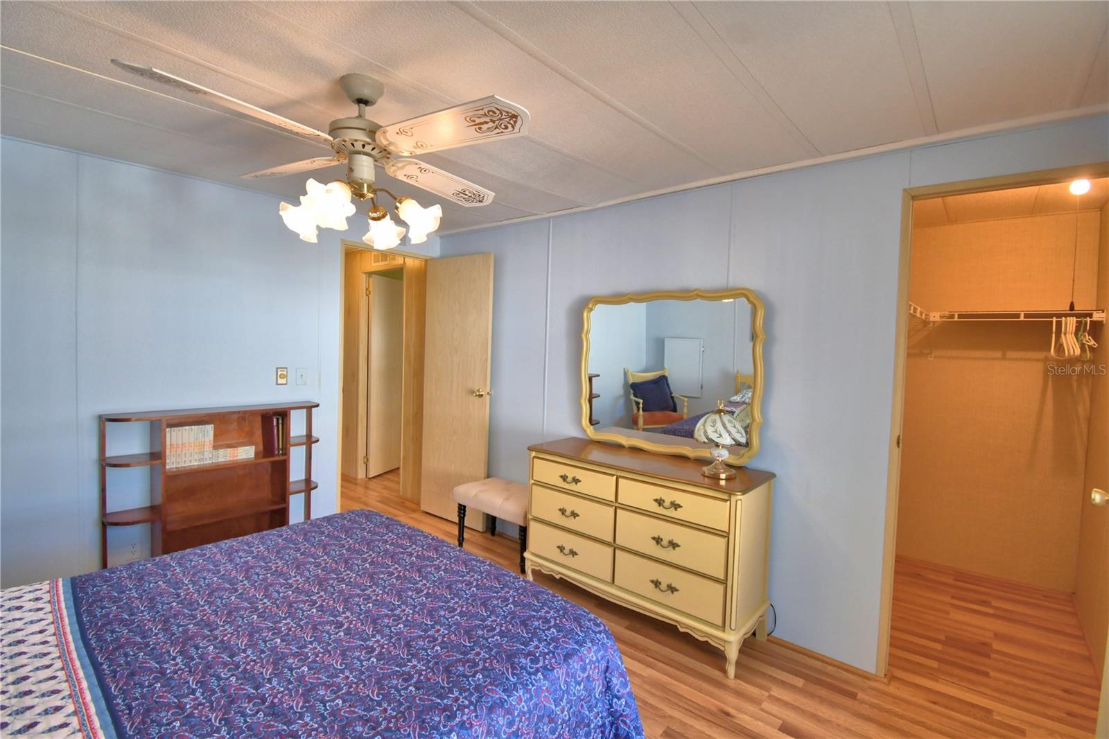 OAKWOOD ESTATES - Residential